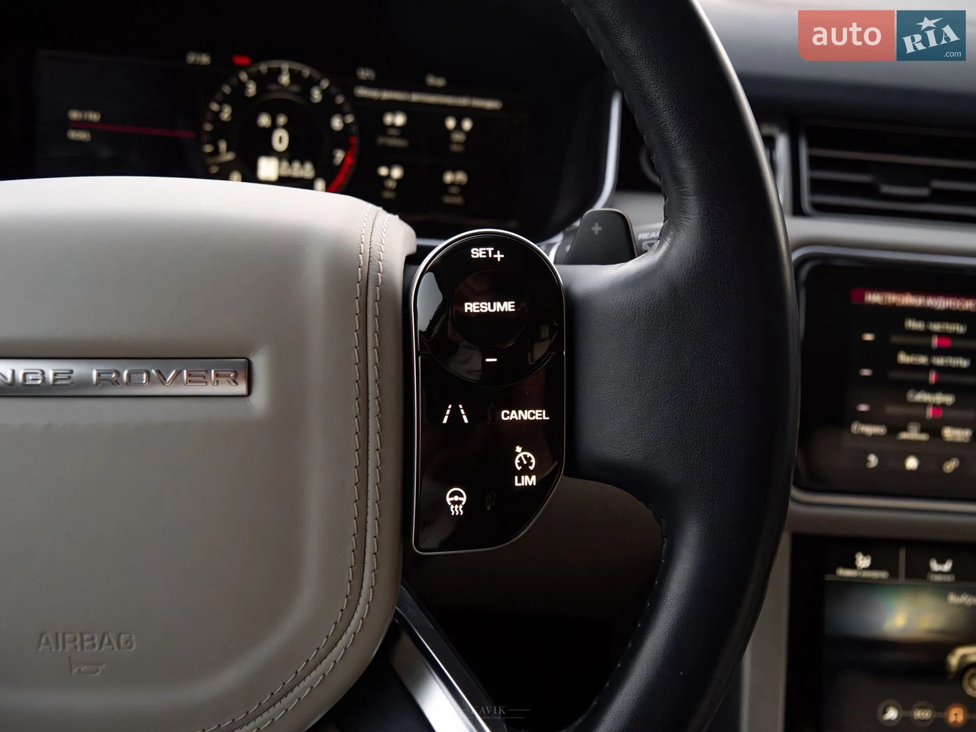 2018 Land Rover Range Rover - мініатюра 14