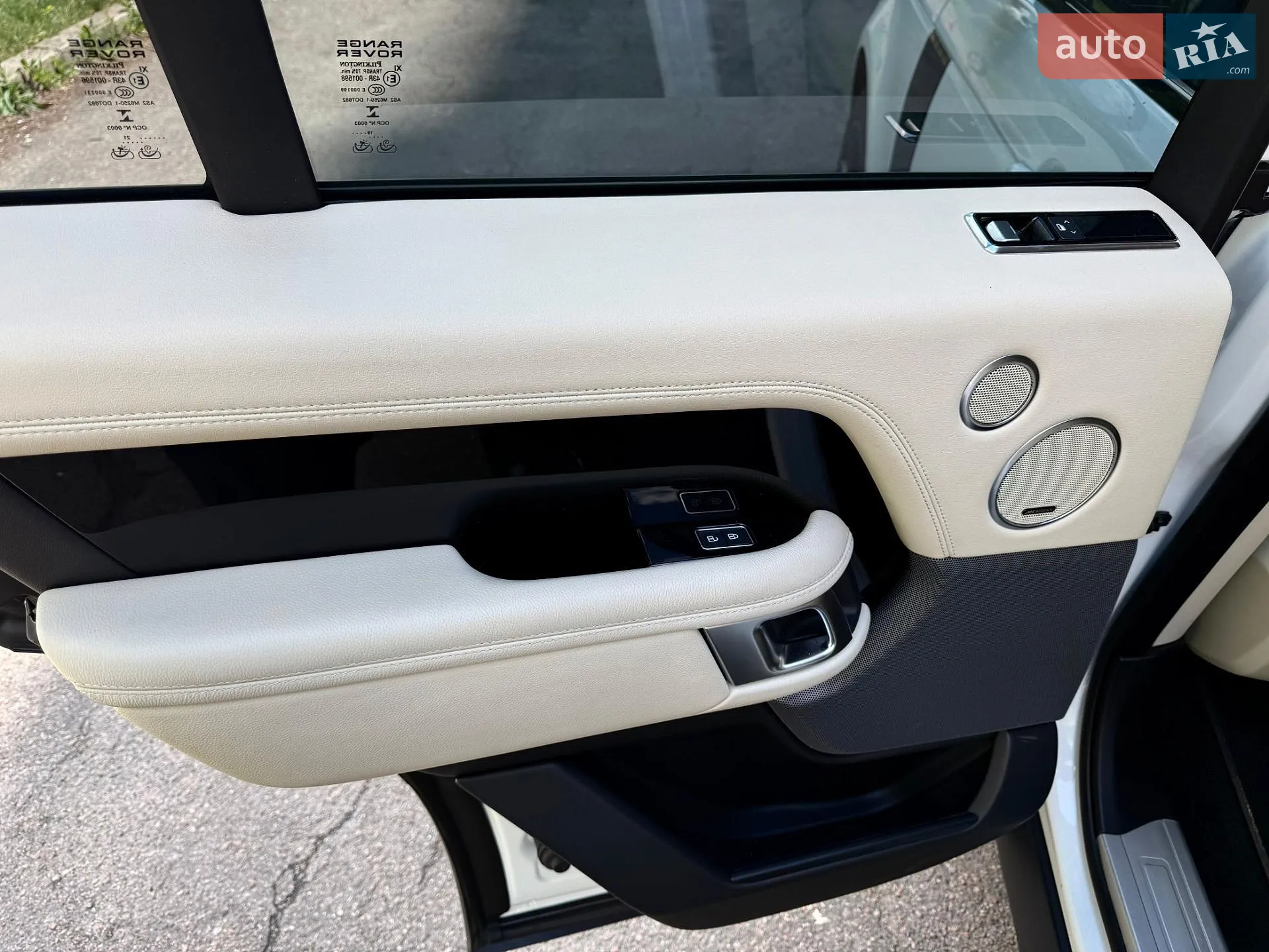 2021 Land Rover Range Rover - мініатюра 31