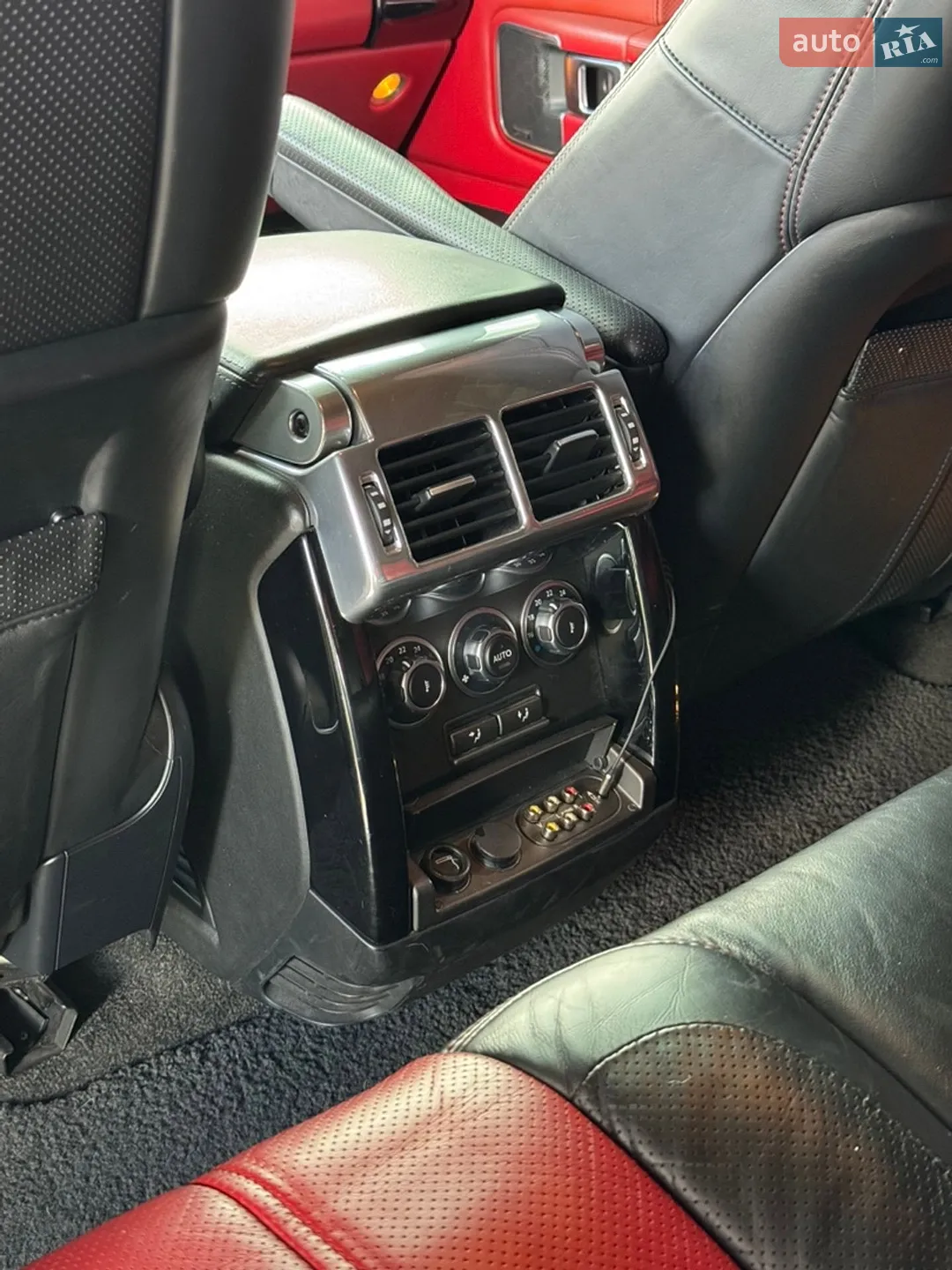 2011 Land Rover Range Rover - мініатюра 13