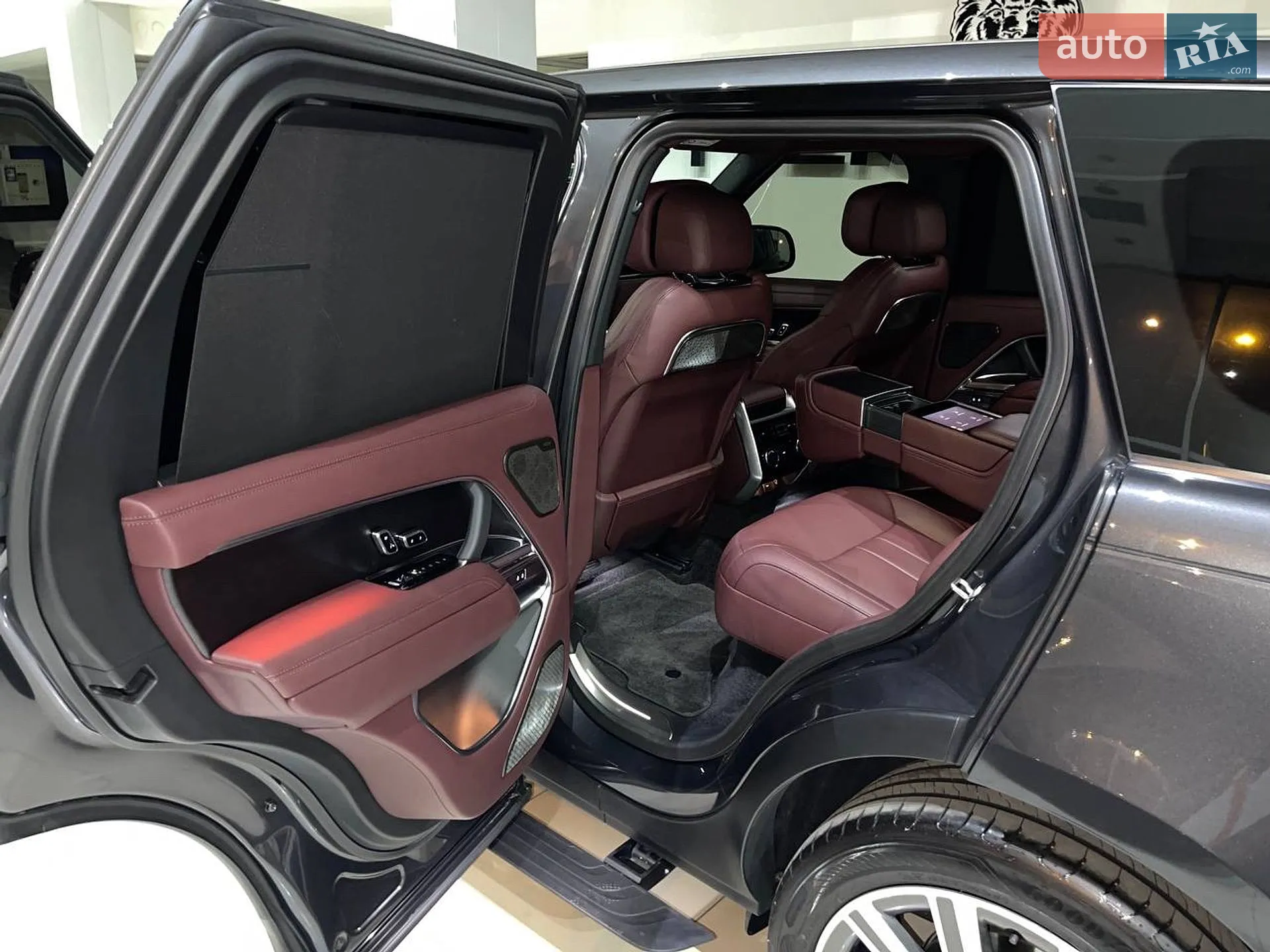 2023 Land Rover Range Rover - мініатюра 31