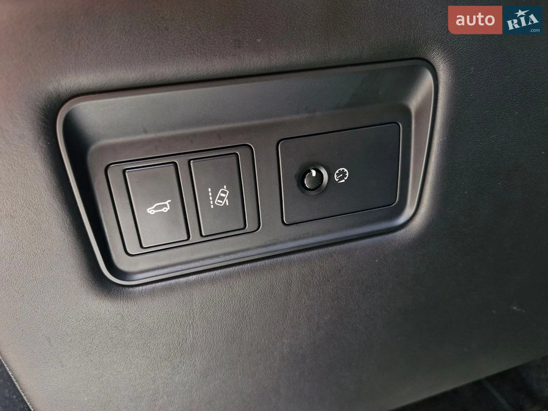 2017 Land Rover Range Rover - мініатюра 27