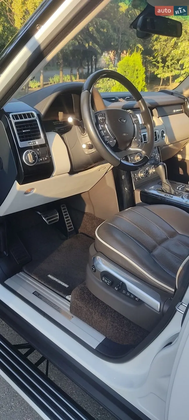 2011 Land Rover Range Rover - мініатюра 30