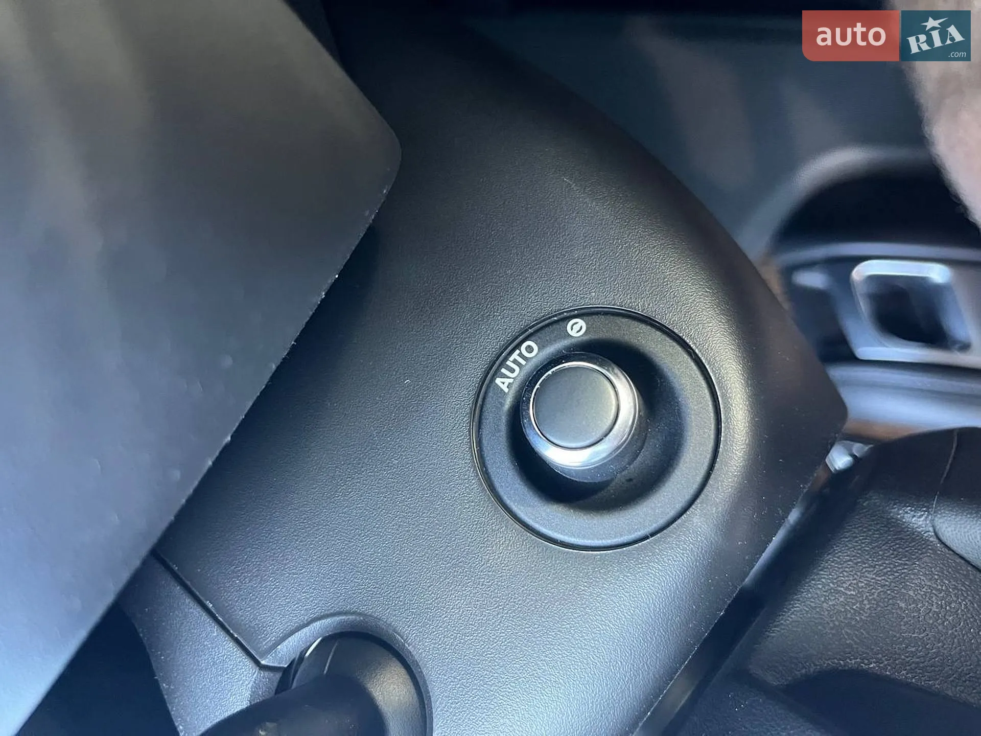 2019 Land Rover Range Rover - мініатюра 36