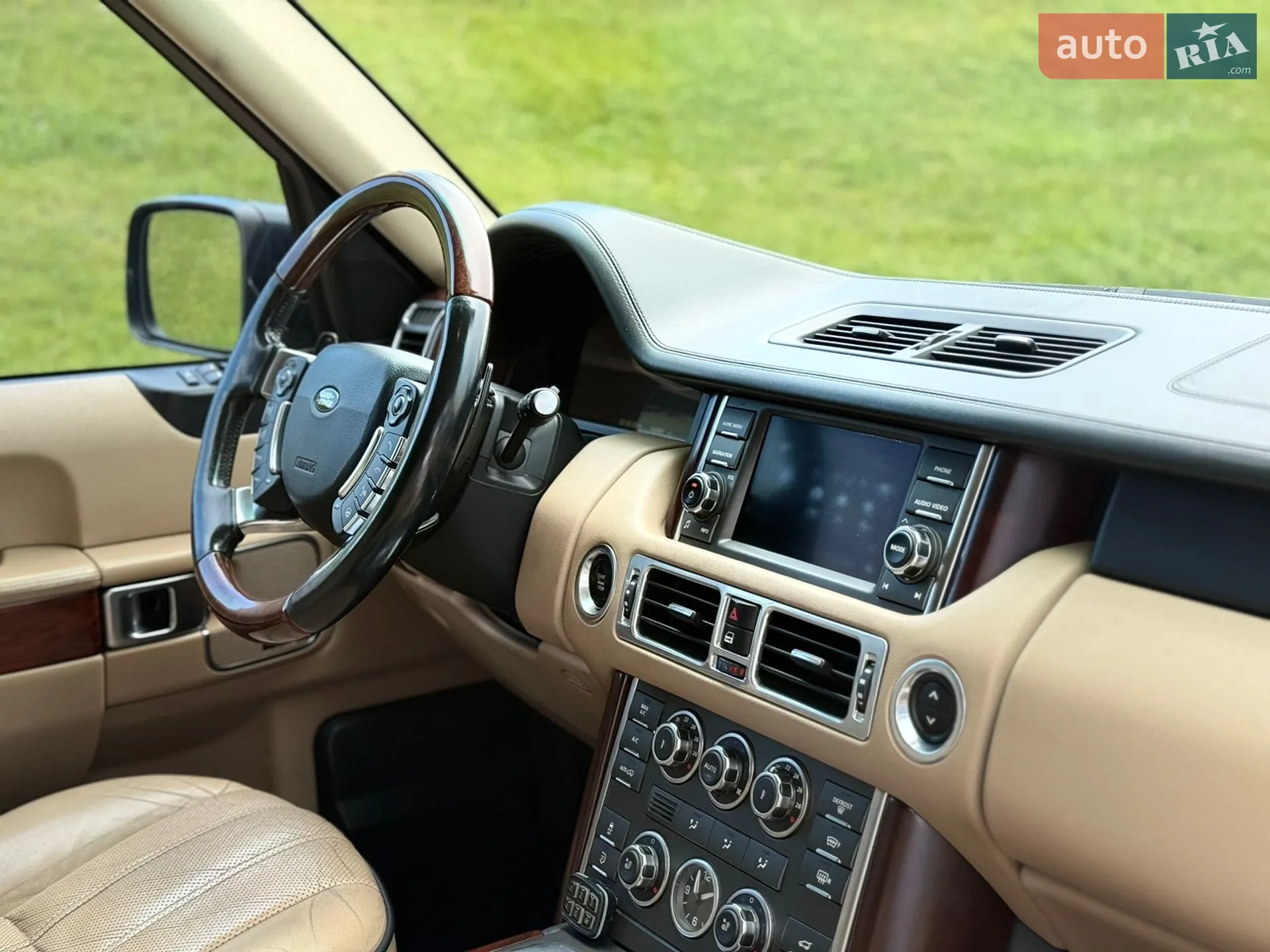2011 Land Rover Range Rover - мініатюра 26