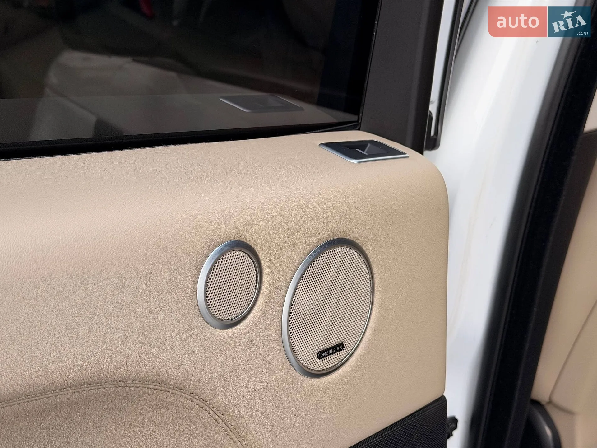 2016 Land Rover Range Rover - мініатюра 49
