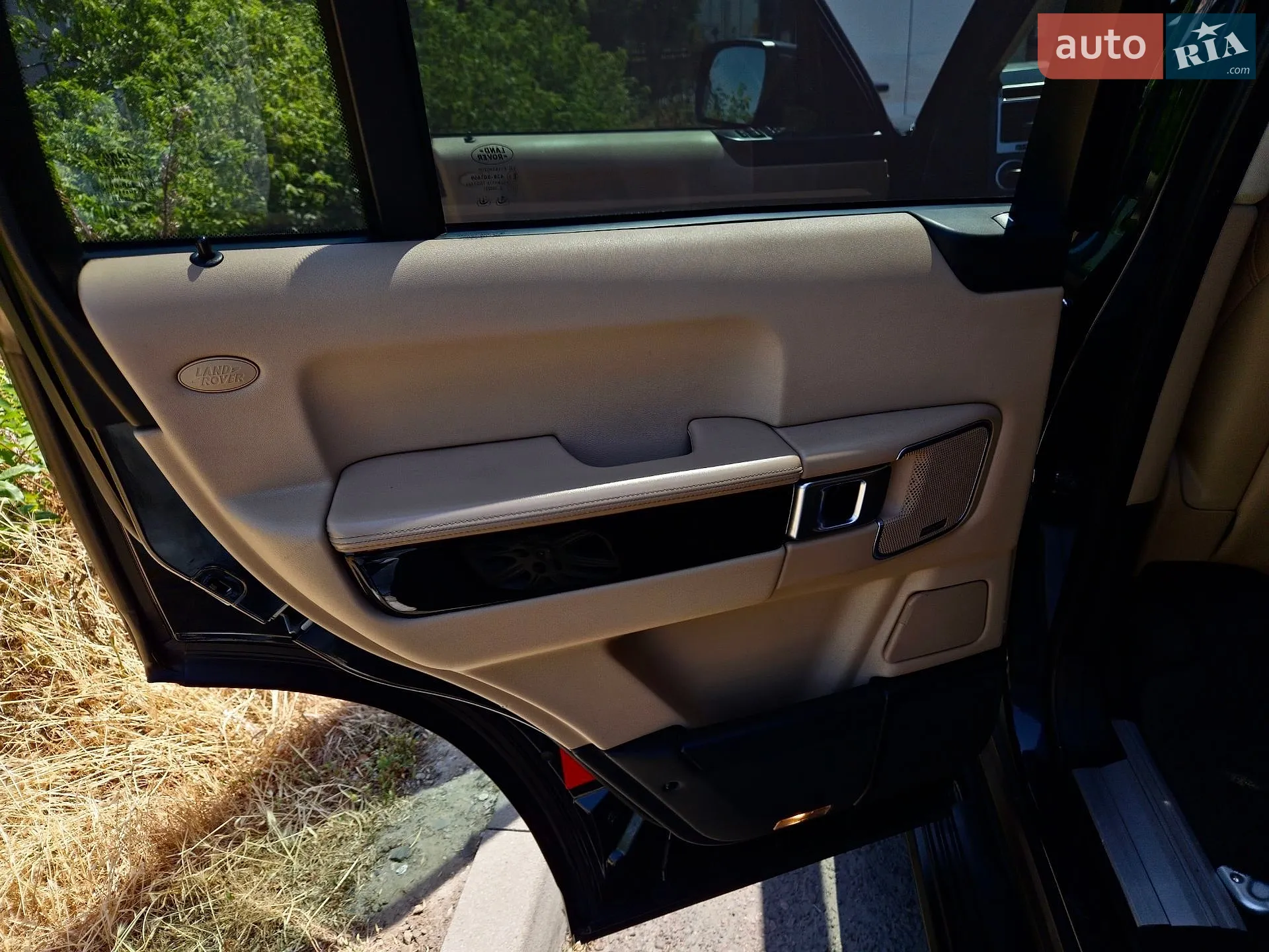 2011 Land Rover Range Rover - мініатюра 18