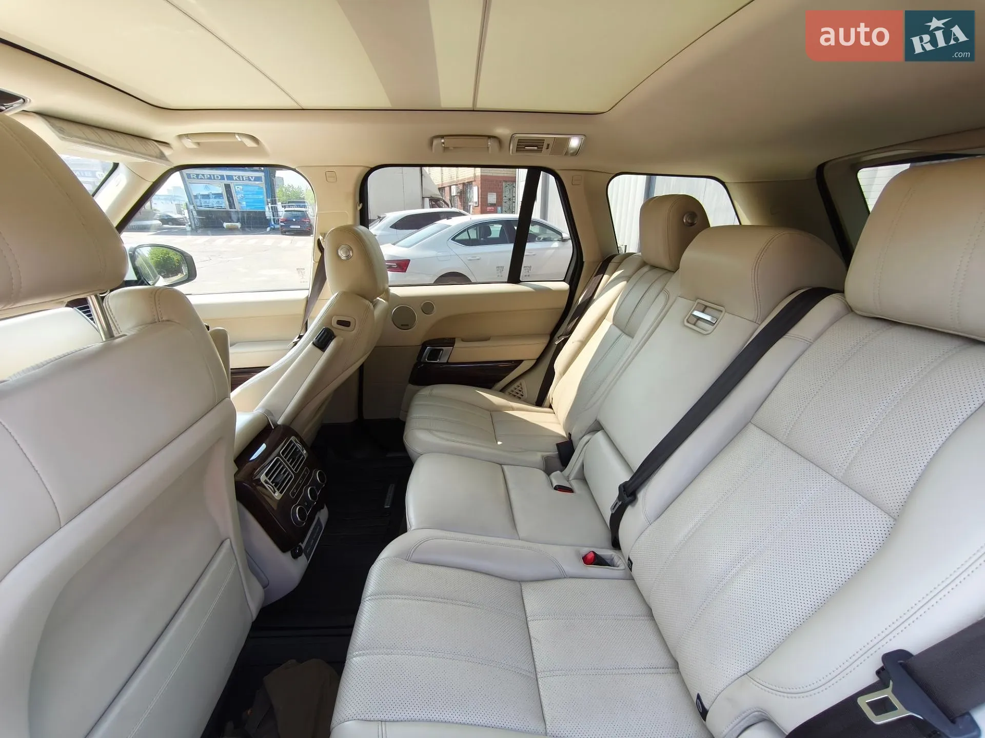 2017 Land Rover Range Rover - мініатюра 17