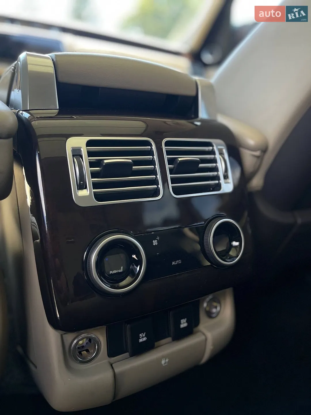 2020 Land Rover Range Rover - мініатюра 18