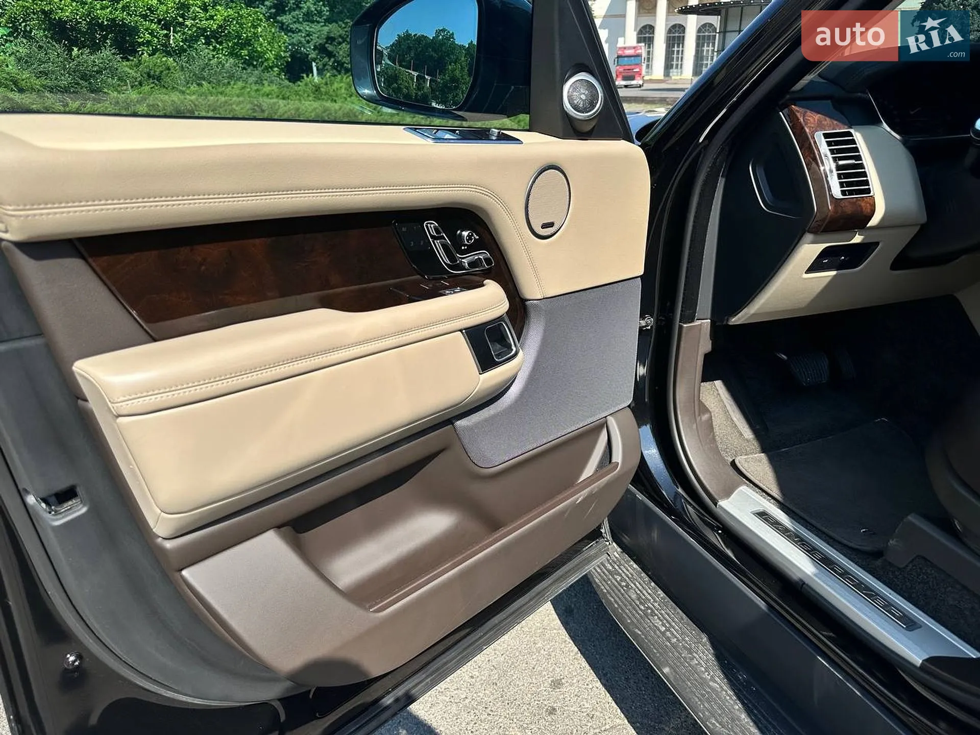 2019 Land Rover Range Rover - мініатюра 12