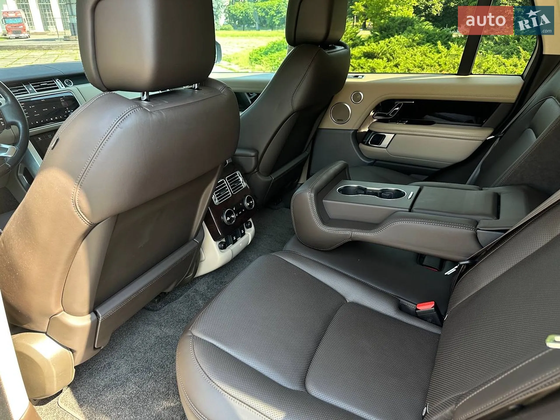 2019 Land Rover Range Rover - мініатюра 18