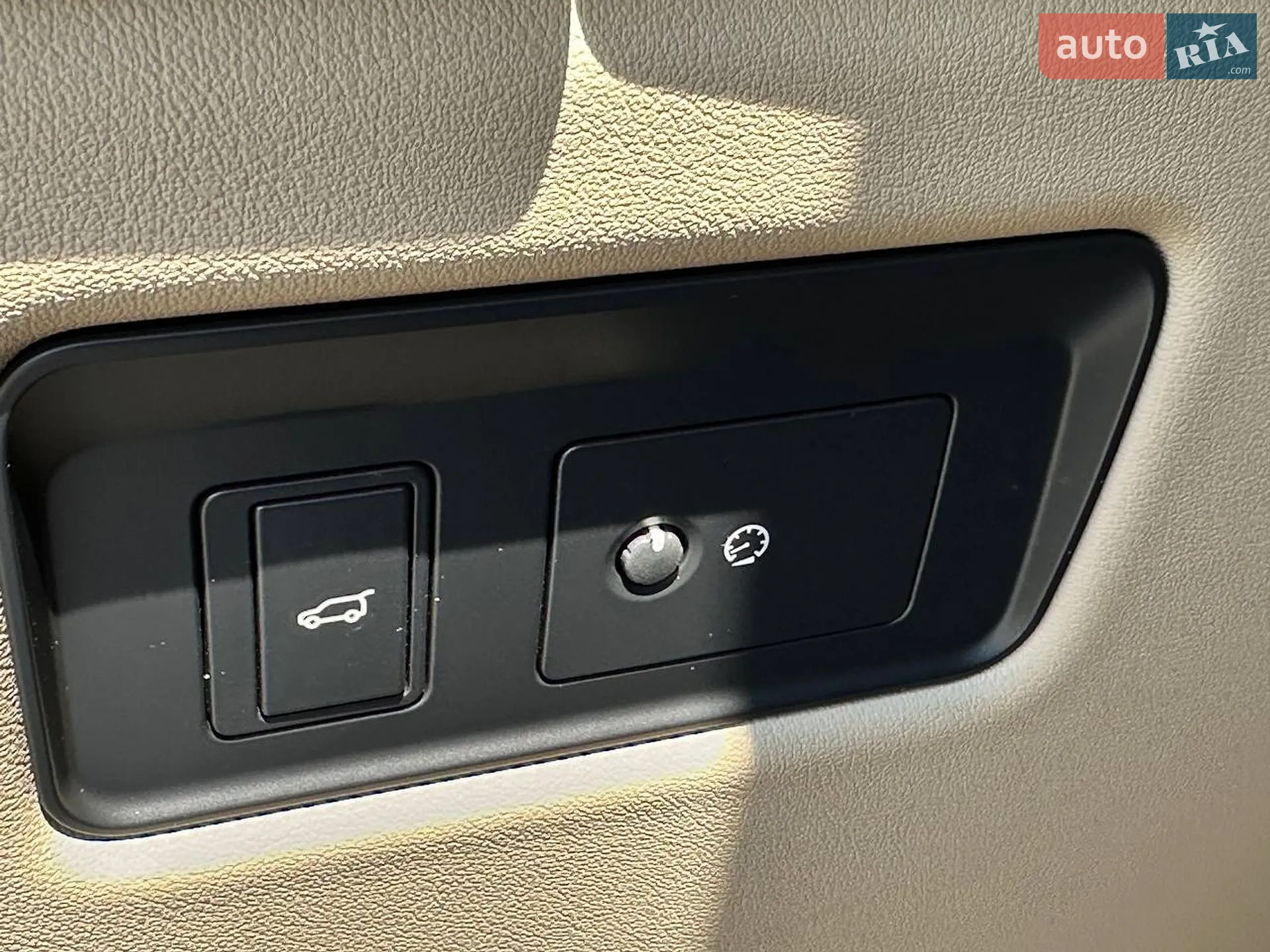 2019 Land Rover Range Rover - мініатюра 38