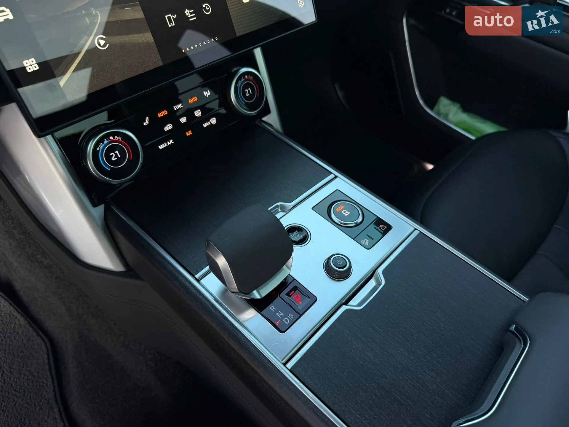 2022 Land Rover Range Rover - мініатюра 26