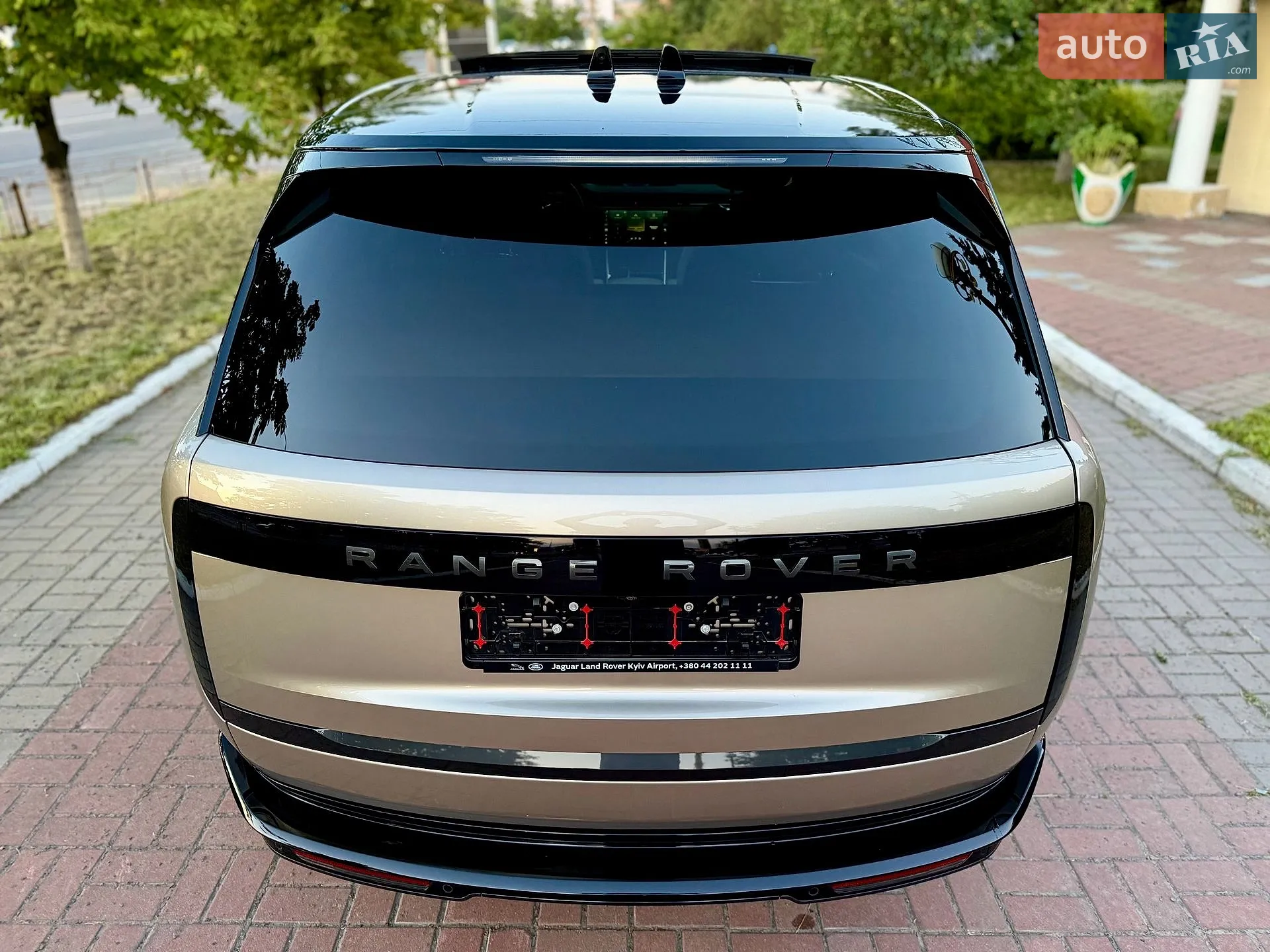 2025 Land Rover Range Rover - мініатюра 21