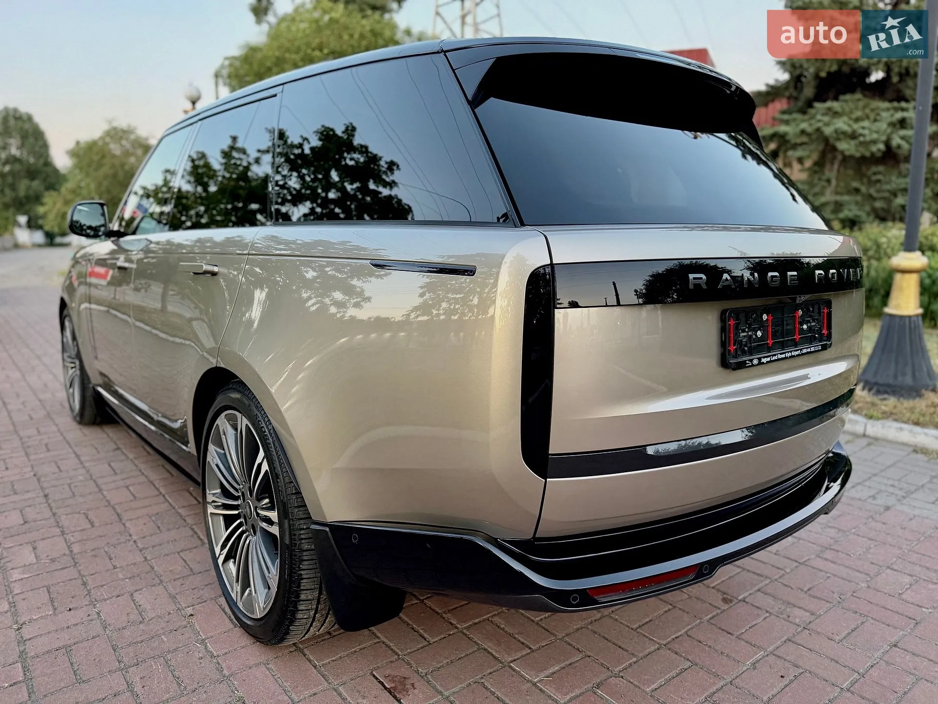 2025 Land Rover Range Rover - мініатюра 27