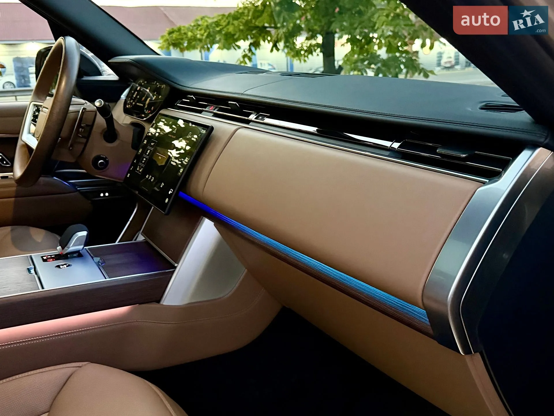 2025 Land Rover Range Rover - мініатюра 125