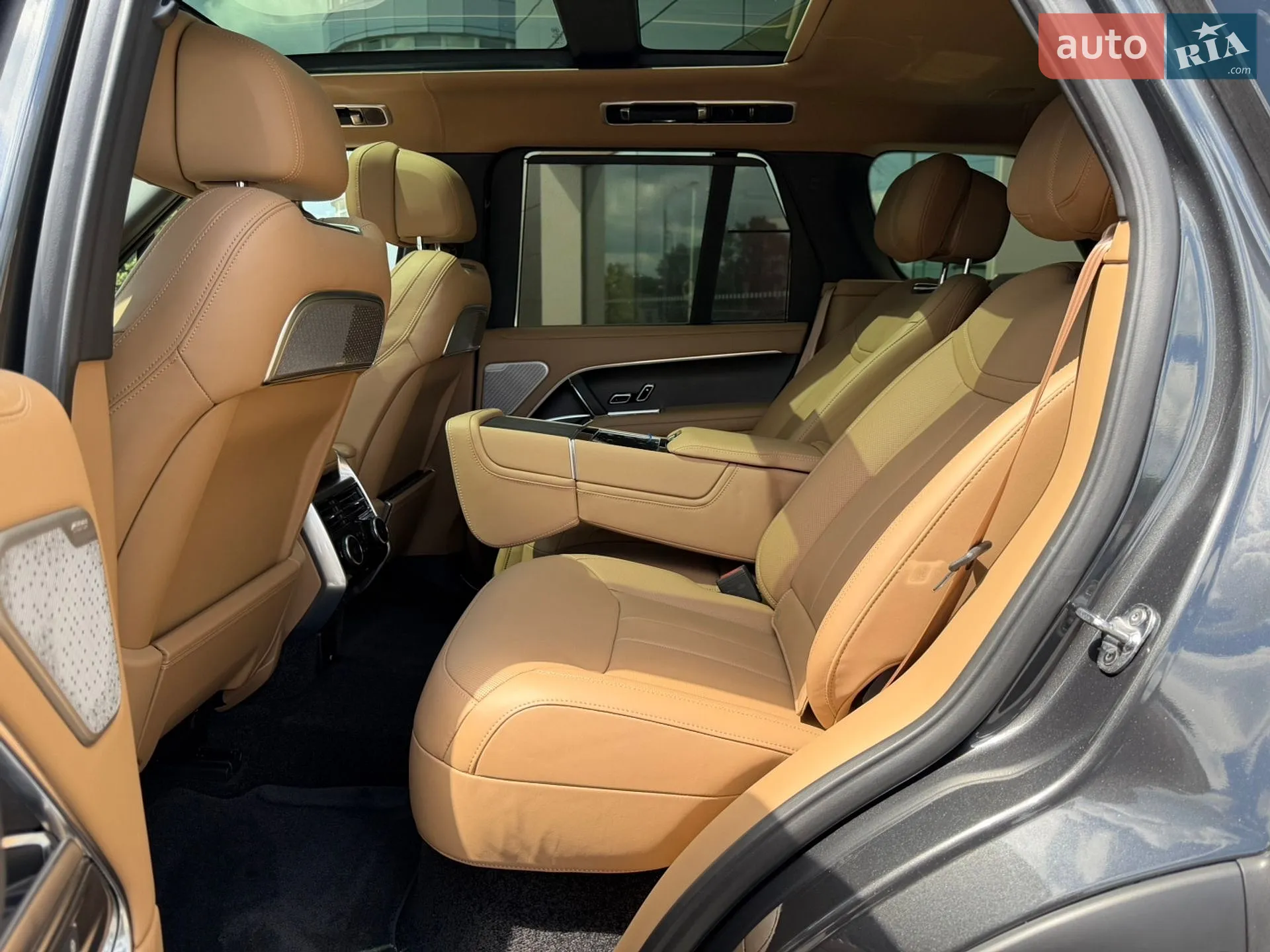2025 Land Rover Range Rover - мініатюра 21