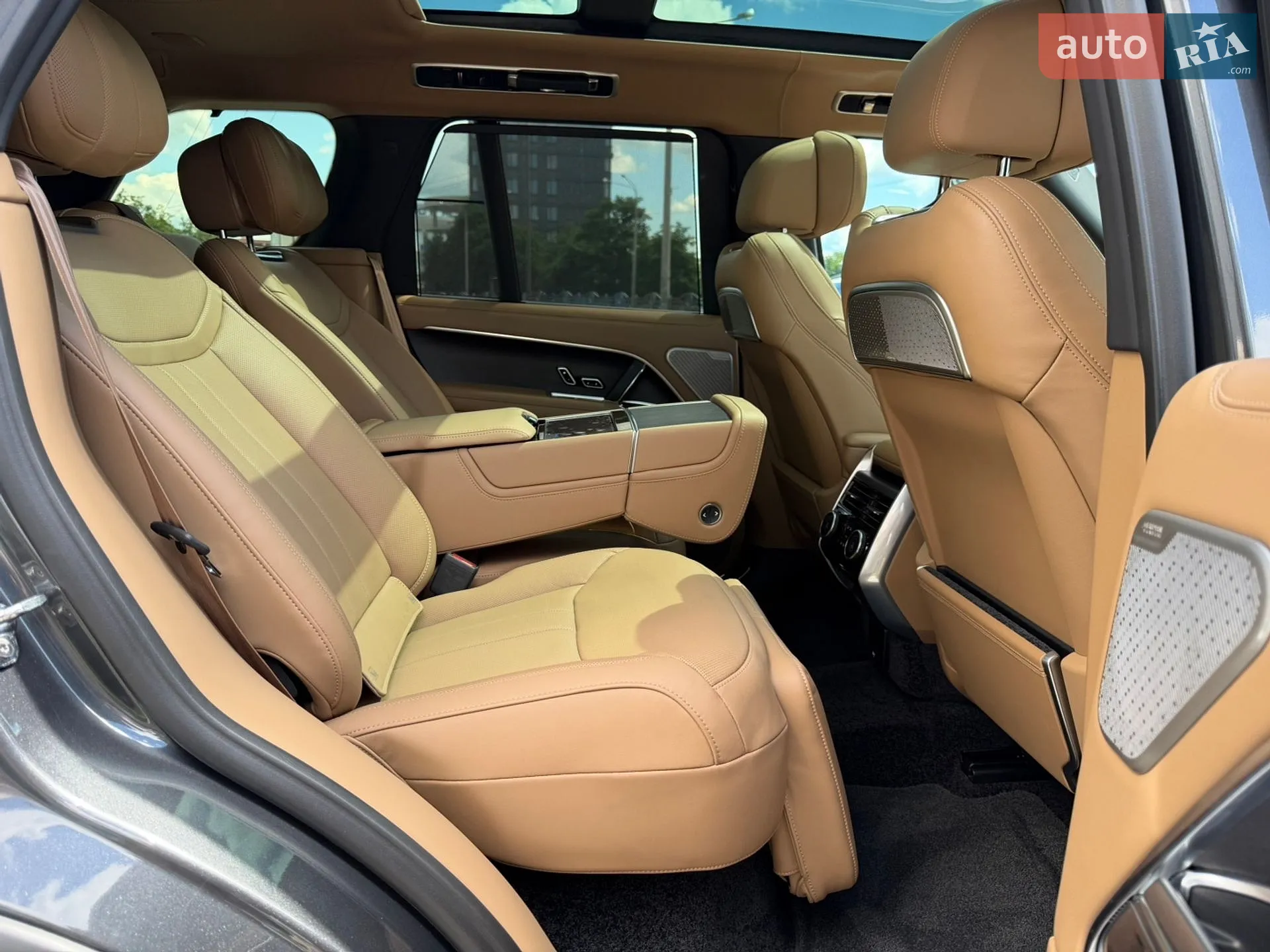 2025 Land Rover Range Rover - мініатюра 33