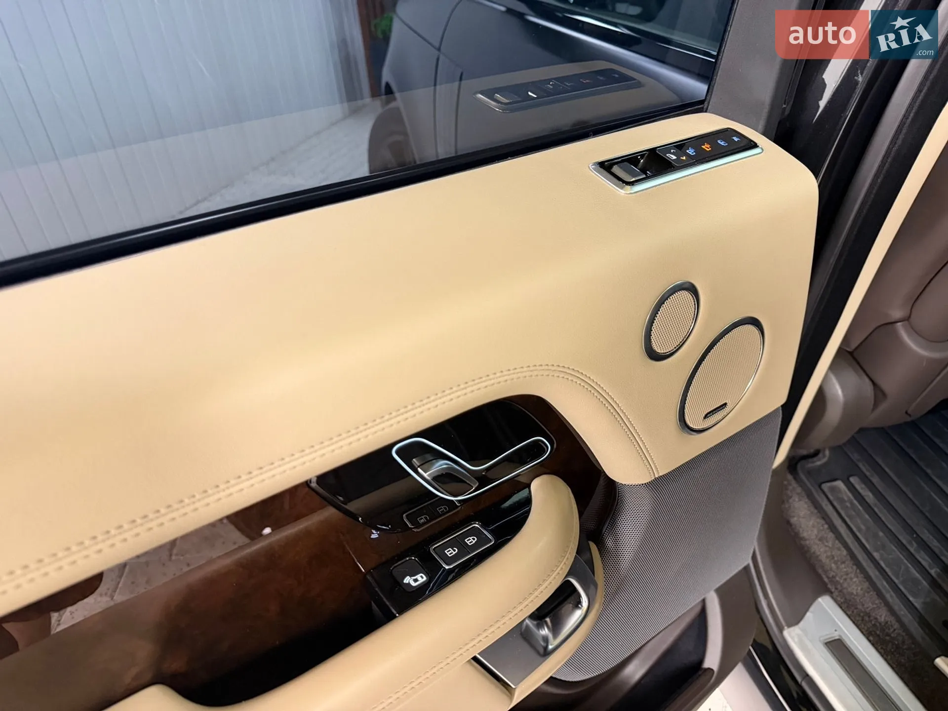 2021 Land Rover Range Rover - мініатюра 30