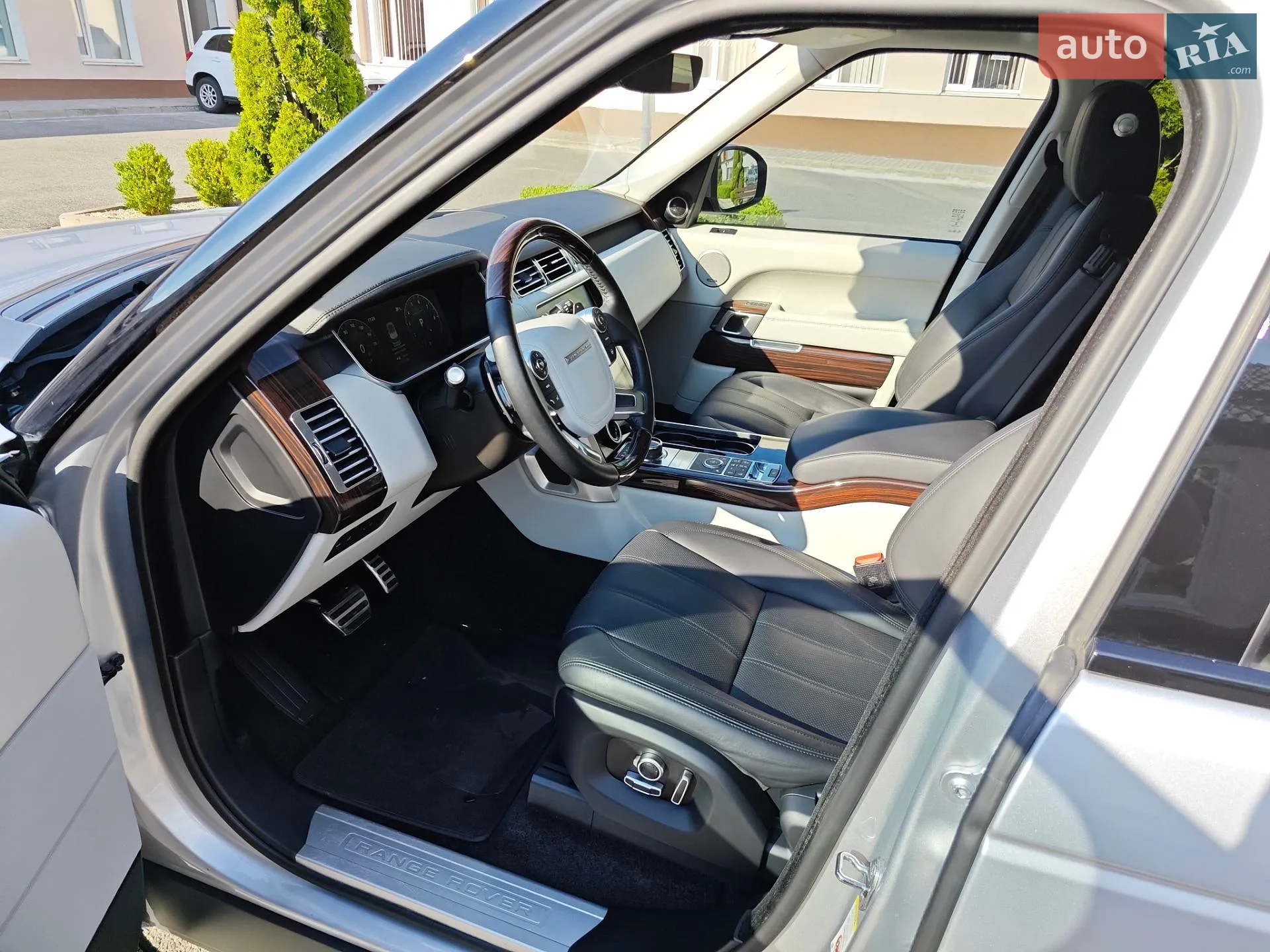 2017 Land Rover Range Rover - мініатюра 15