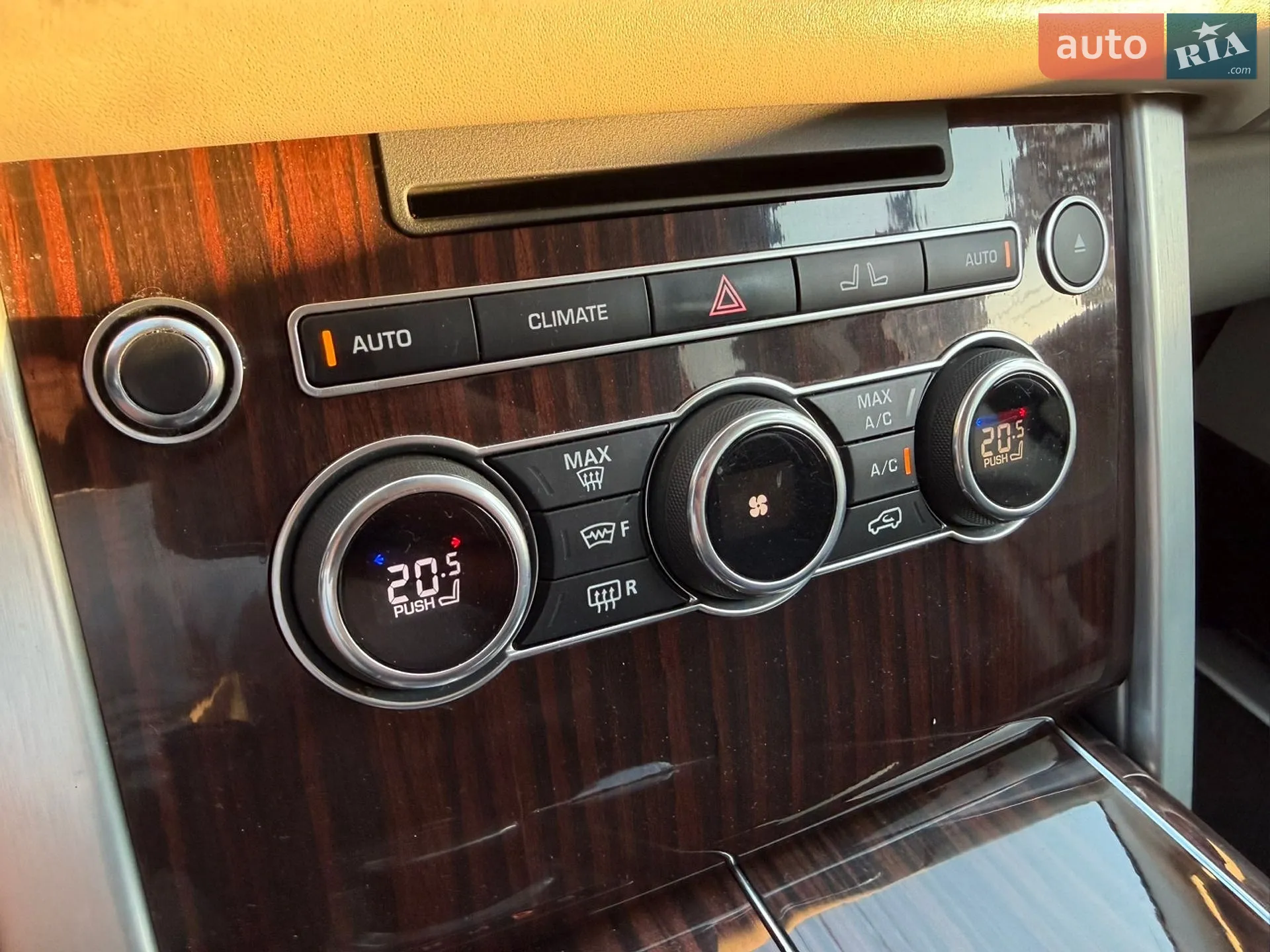 2016 Land Rover Range Rover - мініатюра 48
