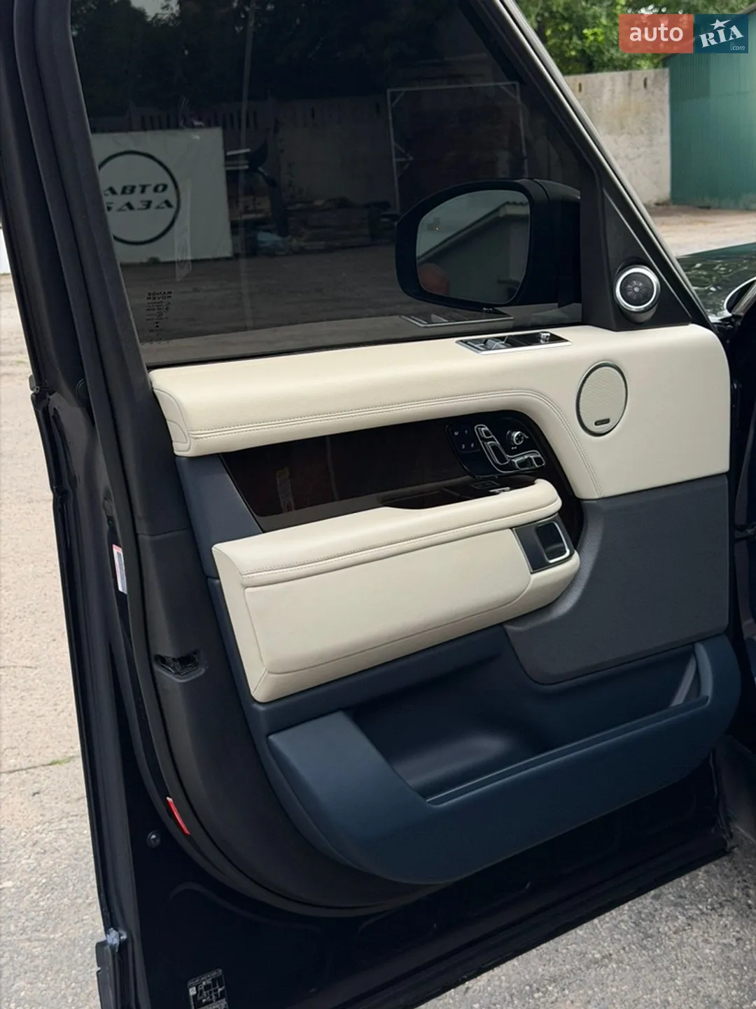 2018 Land Rover Range Rover - мініатюра 9
