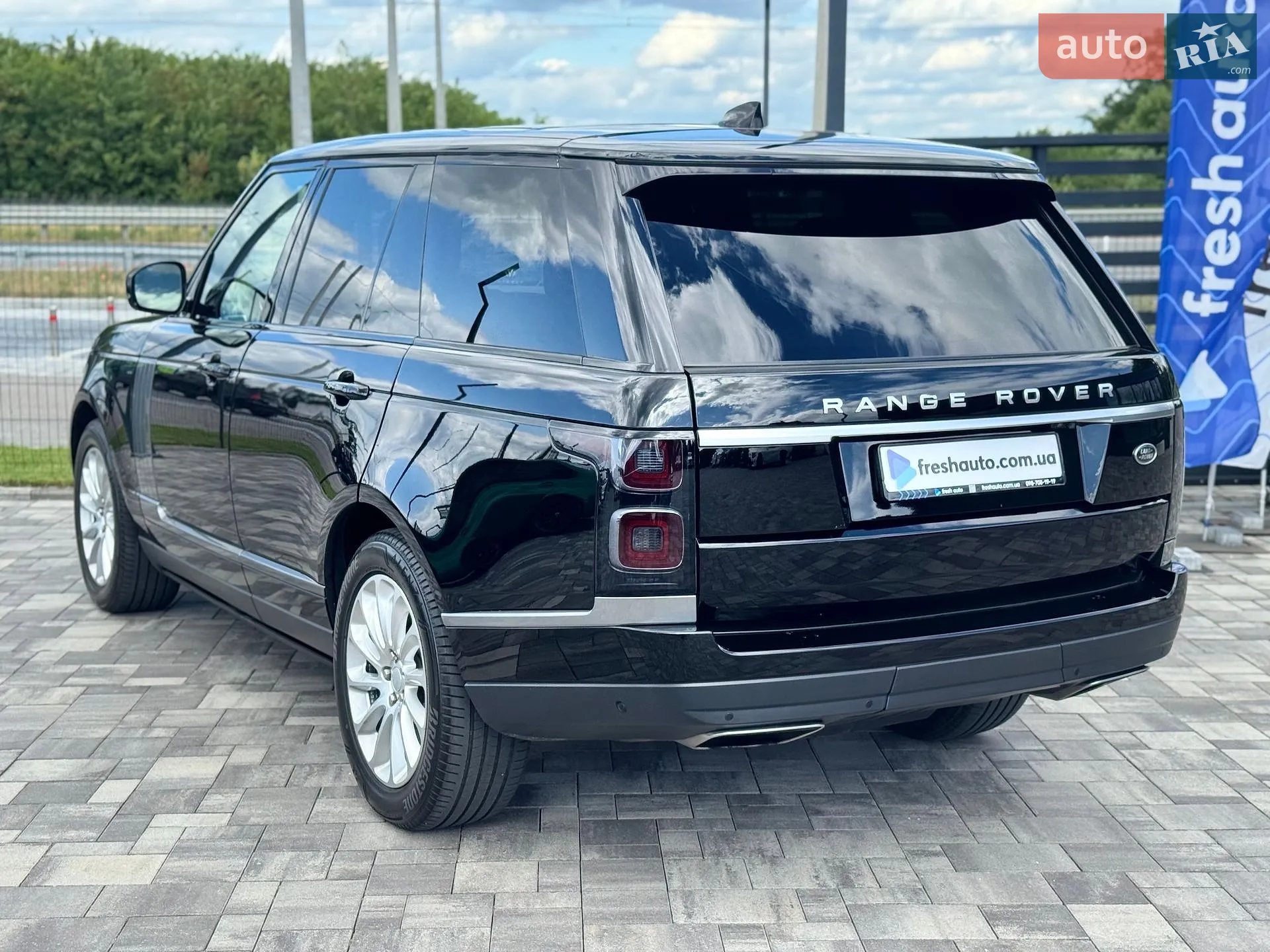 2018 Land Rover Range Rover - мініатюра 11