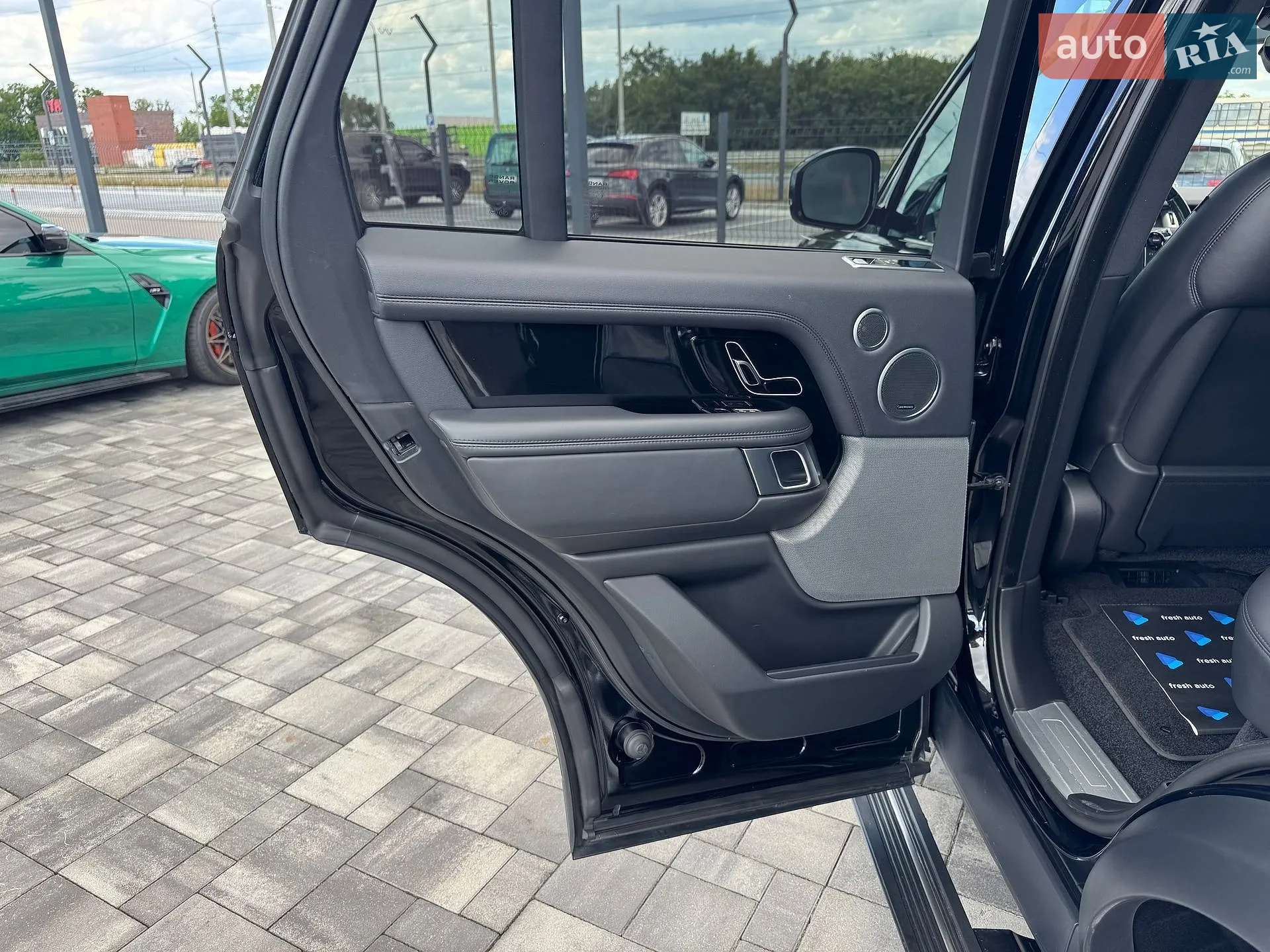 2018 Land Rover Range Rover - мініатюра 30