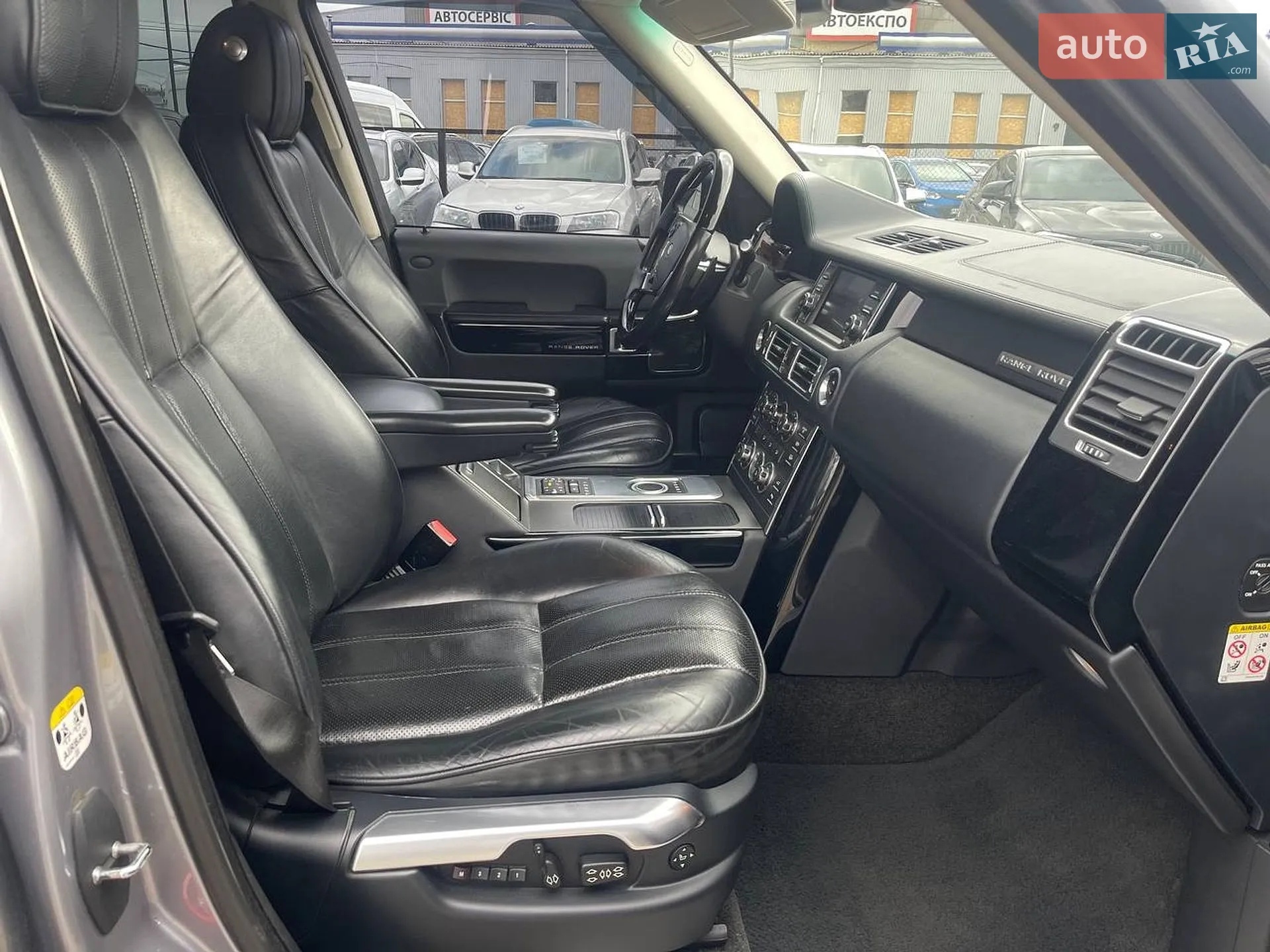 2012 Land Rover Range Rover - мініатюра 23