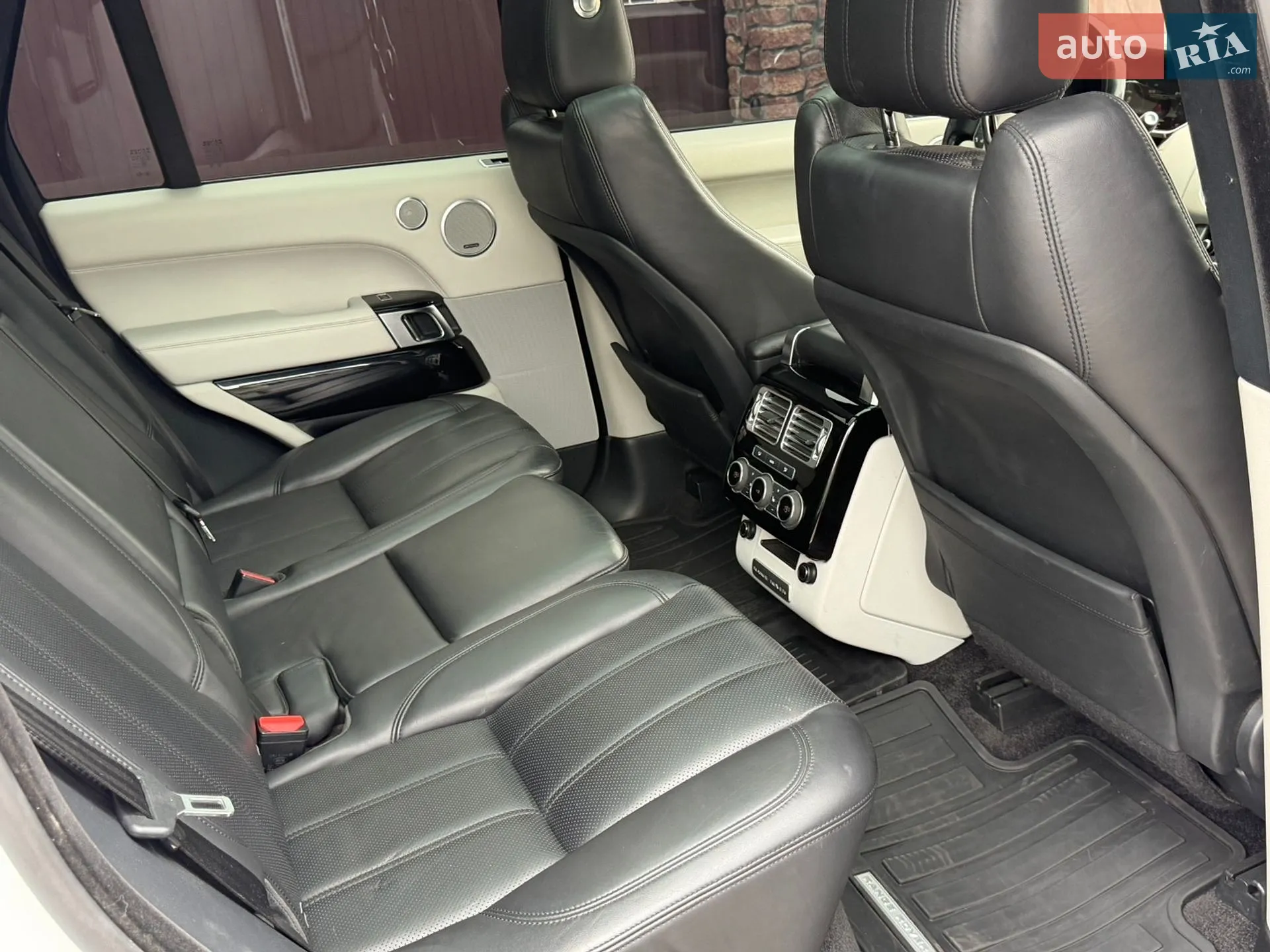 2015 Land Rover Range Rover - мініатюра 12