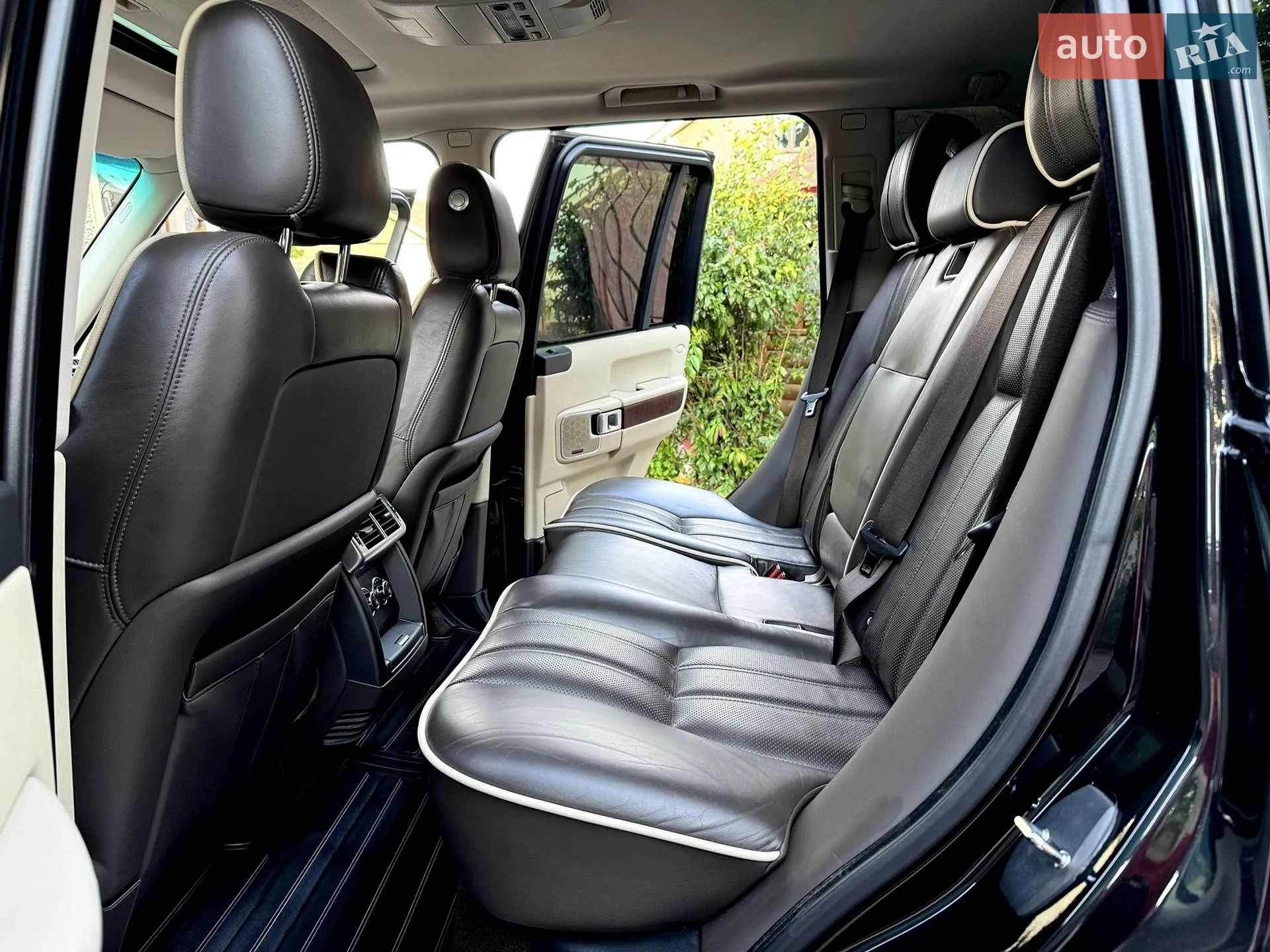 2010 Land Rover Range Rover - мініатюра 49
