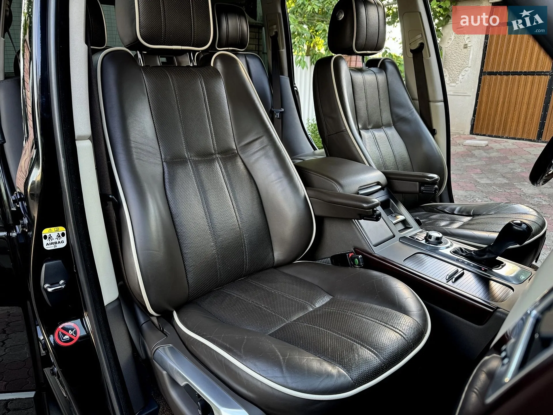 2010 Land Rover Range Rover - мініатюра 57