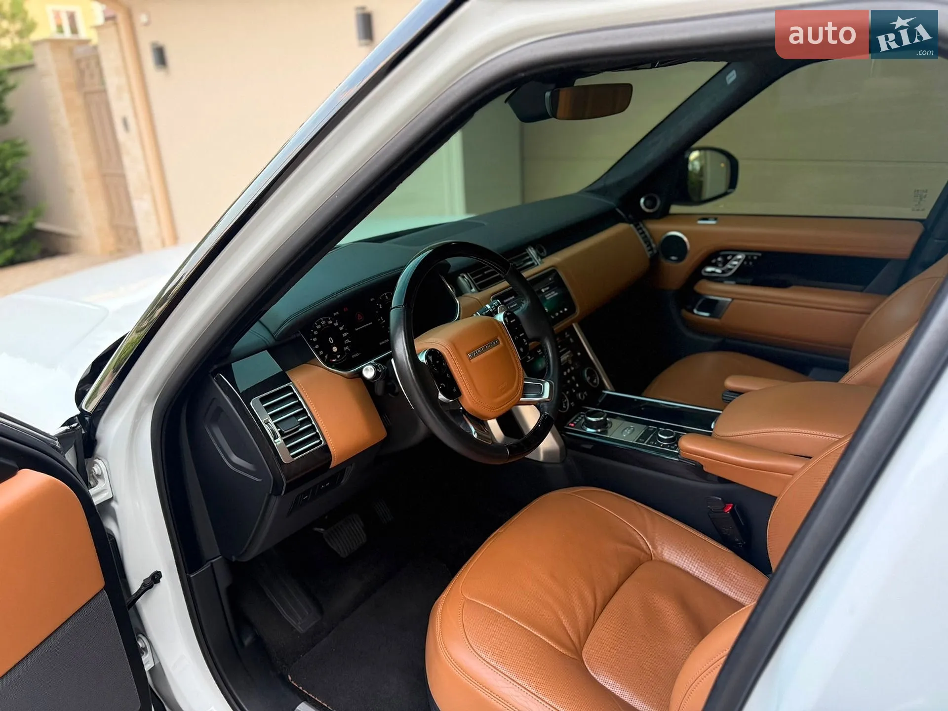 2018 Land Rover Range Rover - мініатюра 15
