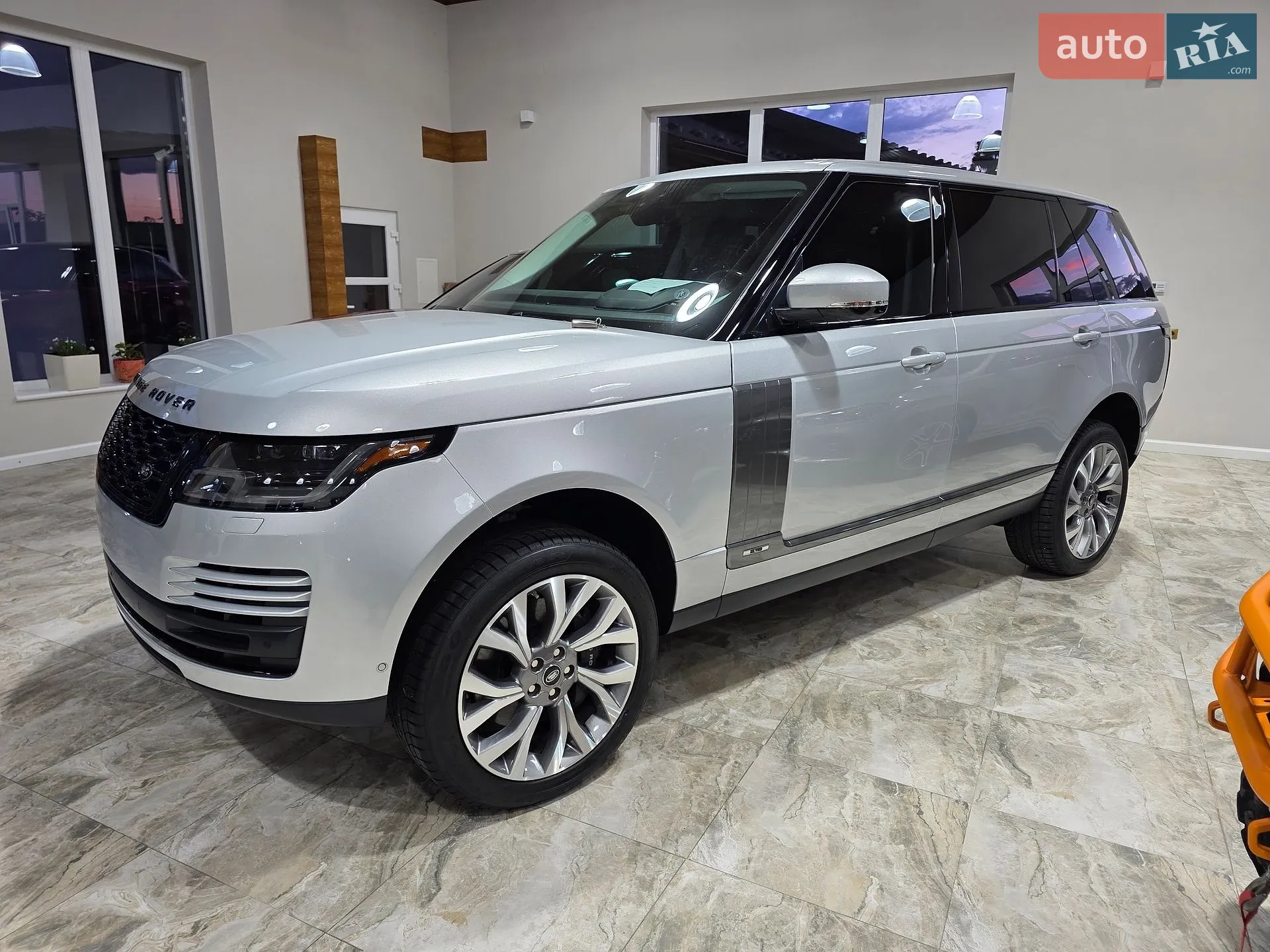 2019 Land Rover Range Rover - мініатюра 5