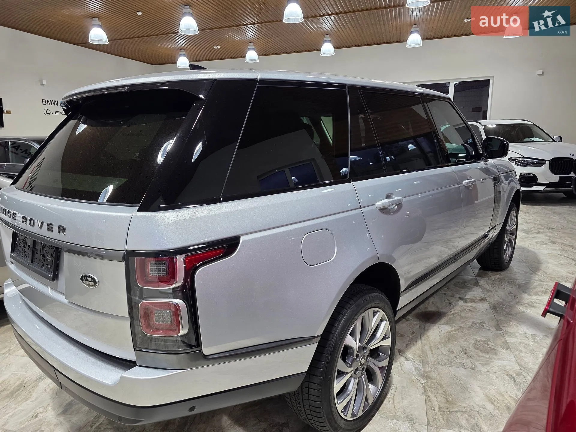 2019 Land Rover Range Rover - мініатюра 12