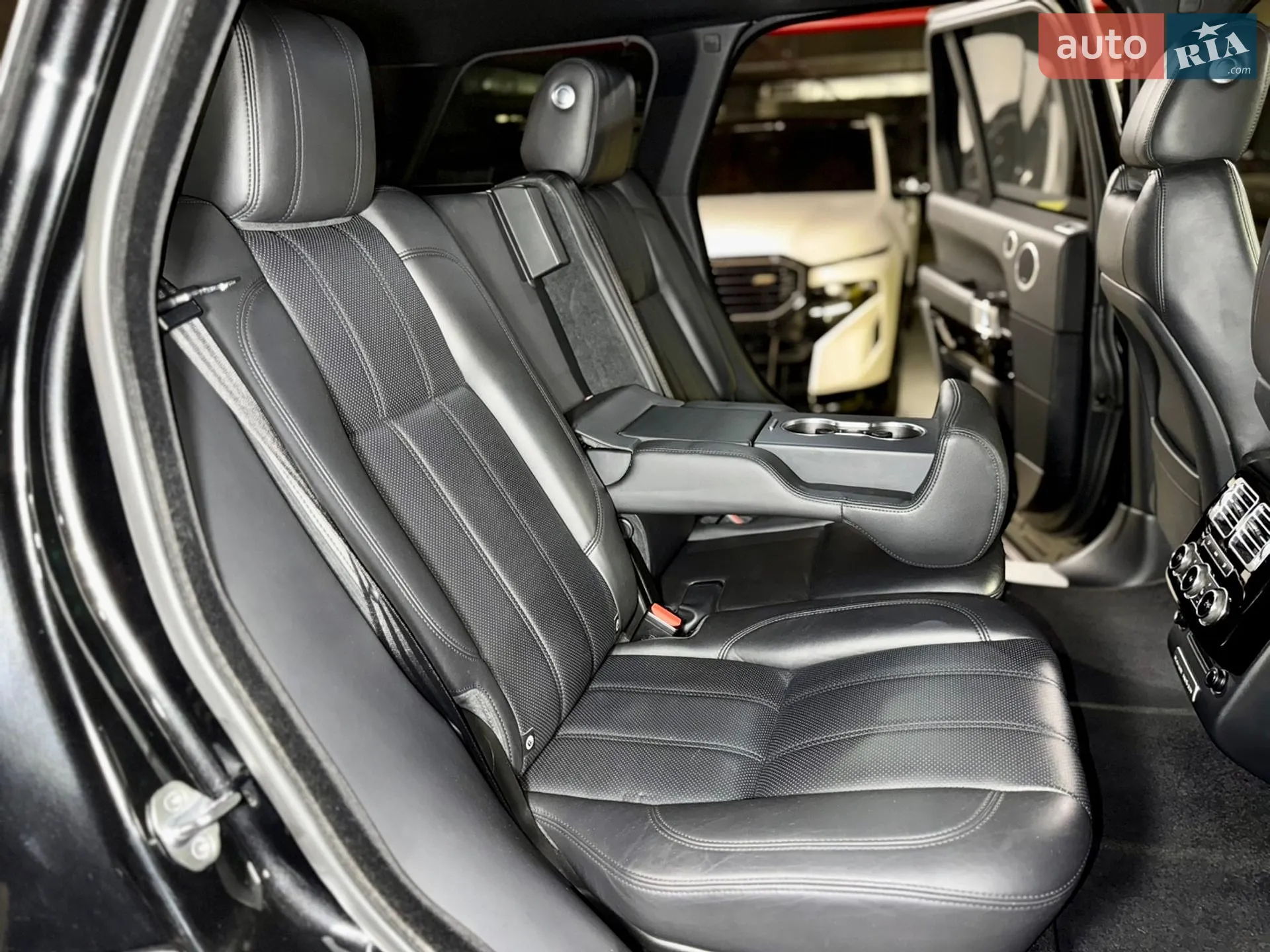 2013 Land Rover Range Rover - мініатюра 32