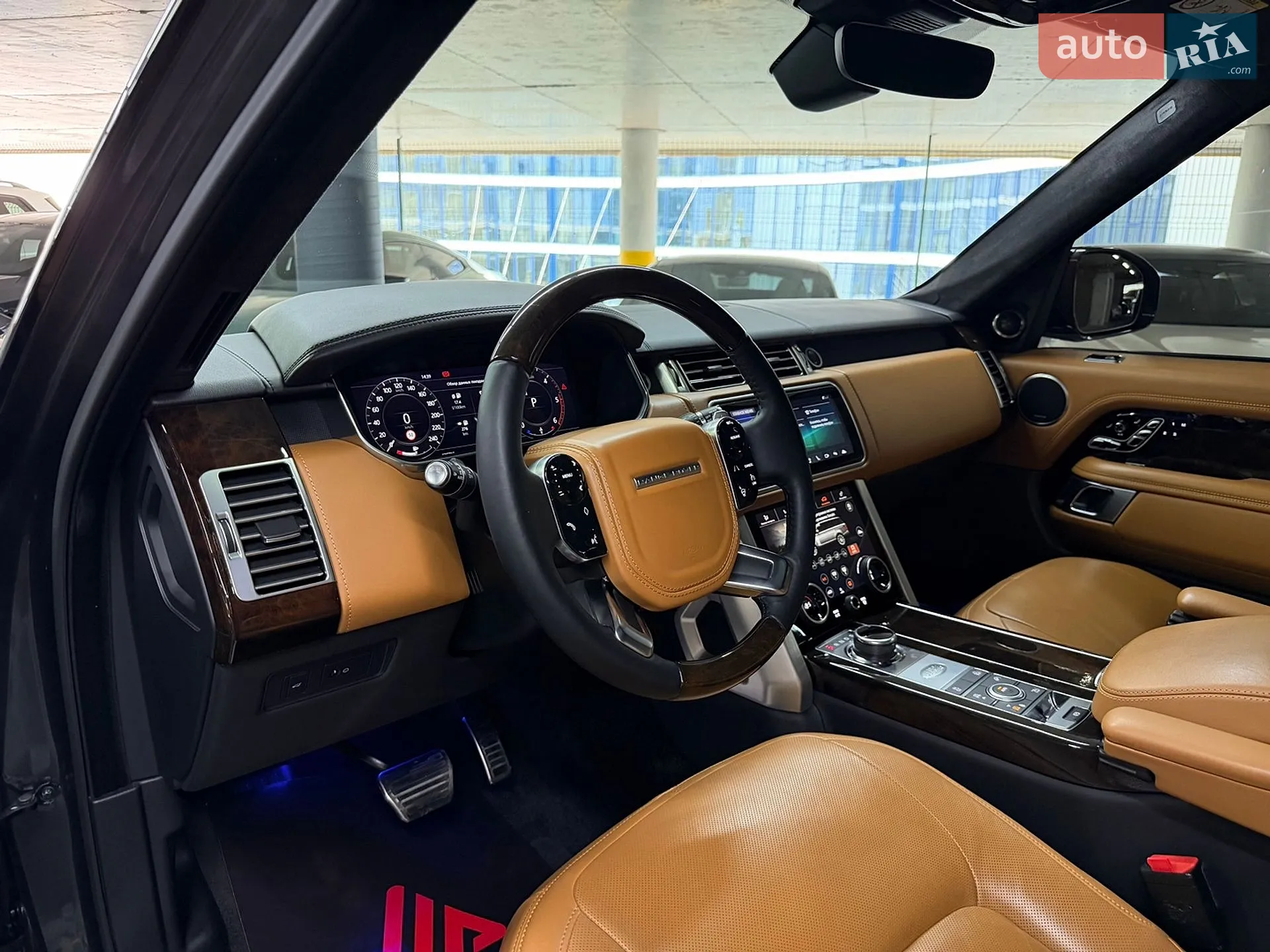 2018 Land Rover Range Rover - мініатюра 22