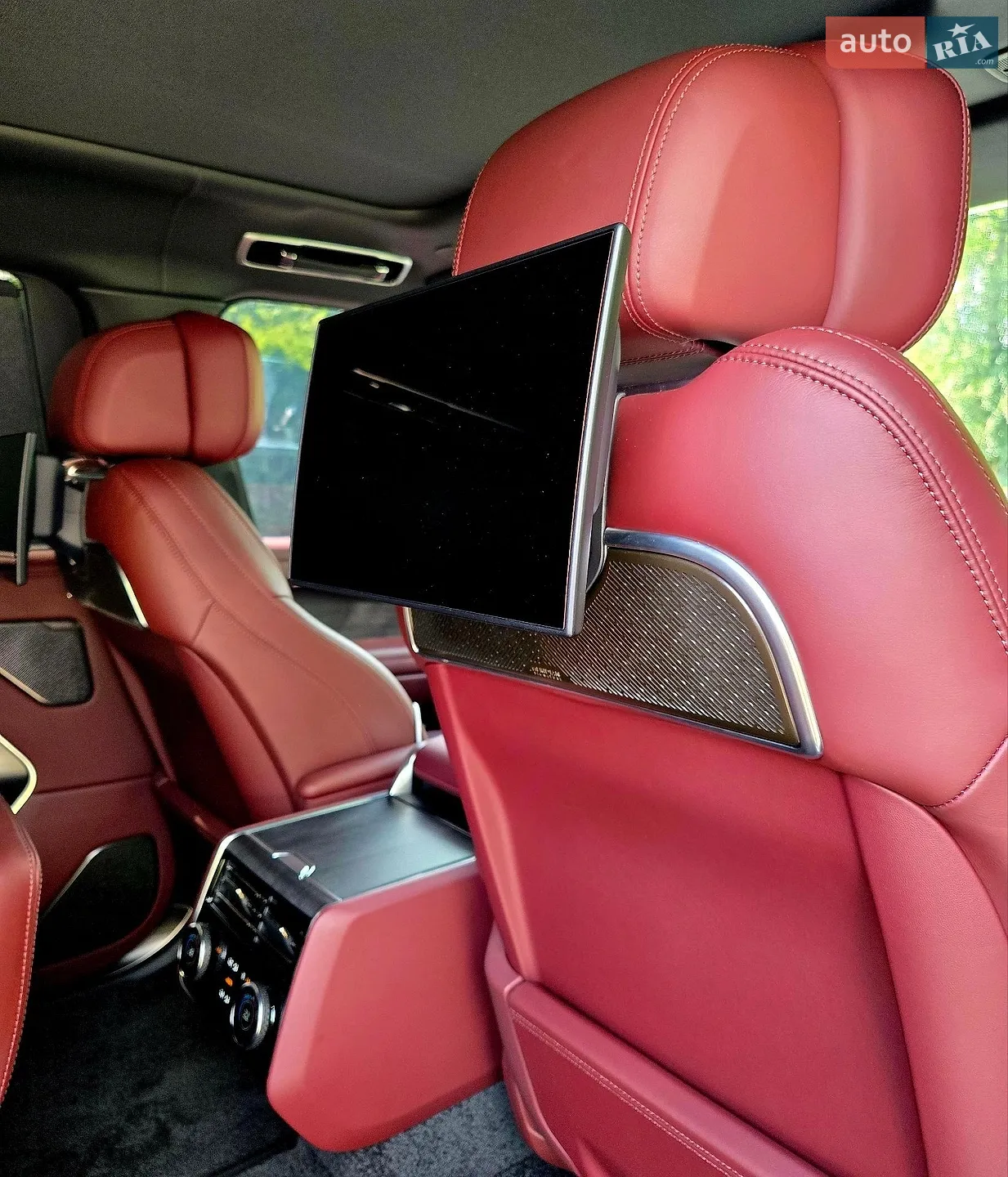 2025 Land Rover Range Rover - мініатюра 32