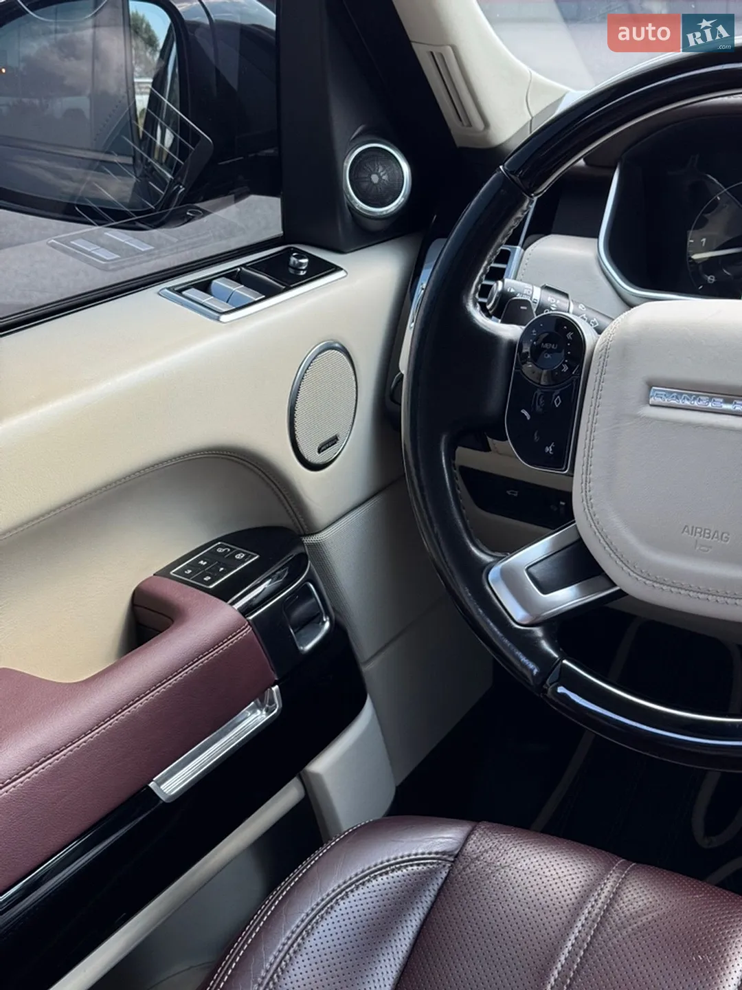 2014 Land Rover Range Rover - мініатюра 17