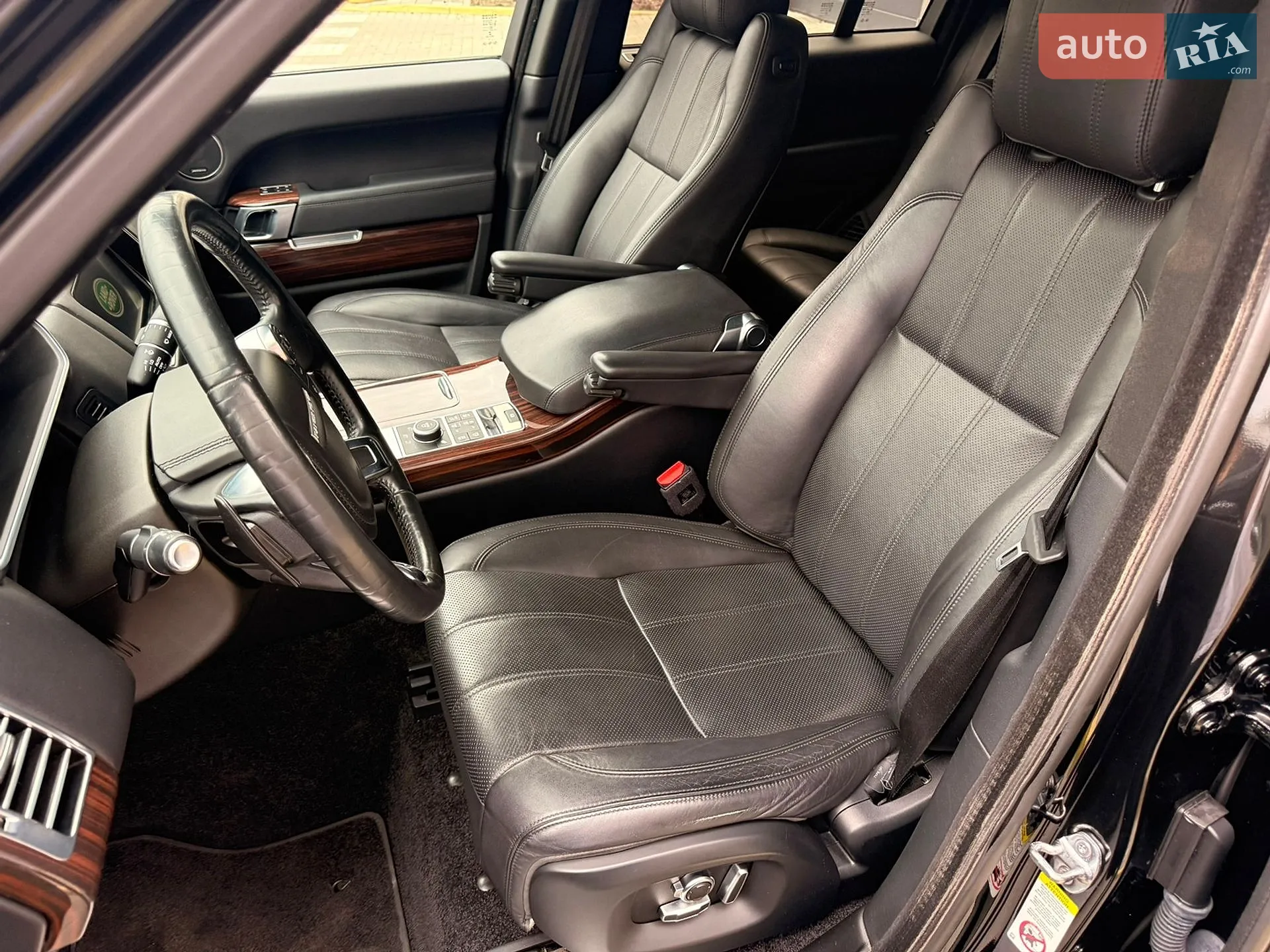 2018 Volkswagen Touareg - мініатюра 24