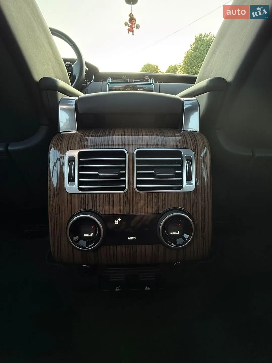 2019 Land Rover Range Rover - мініатюра 33