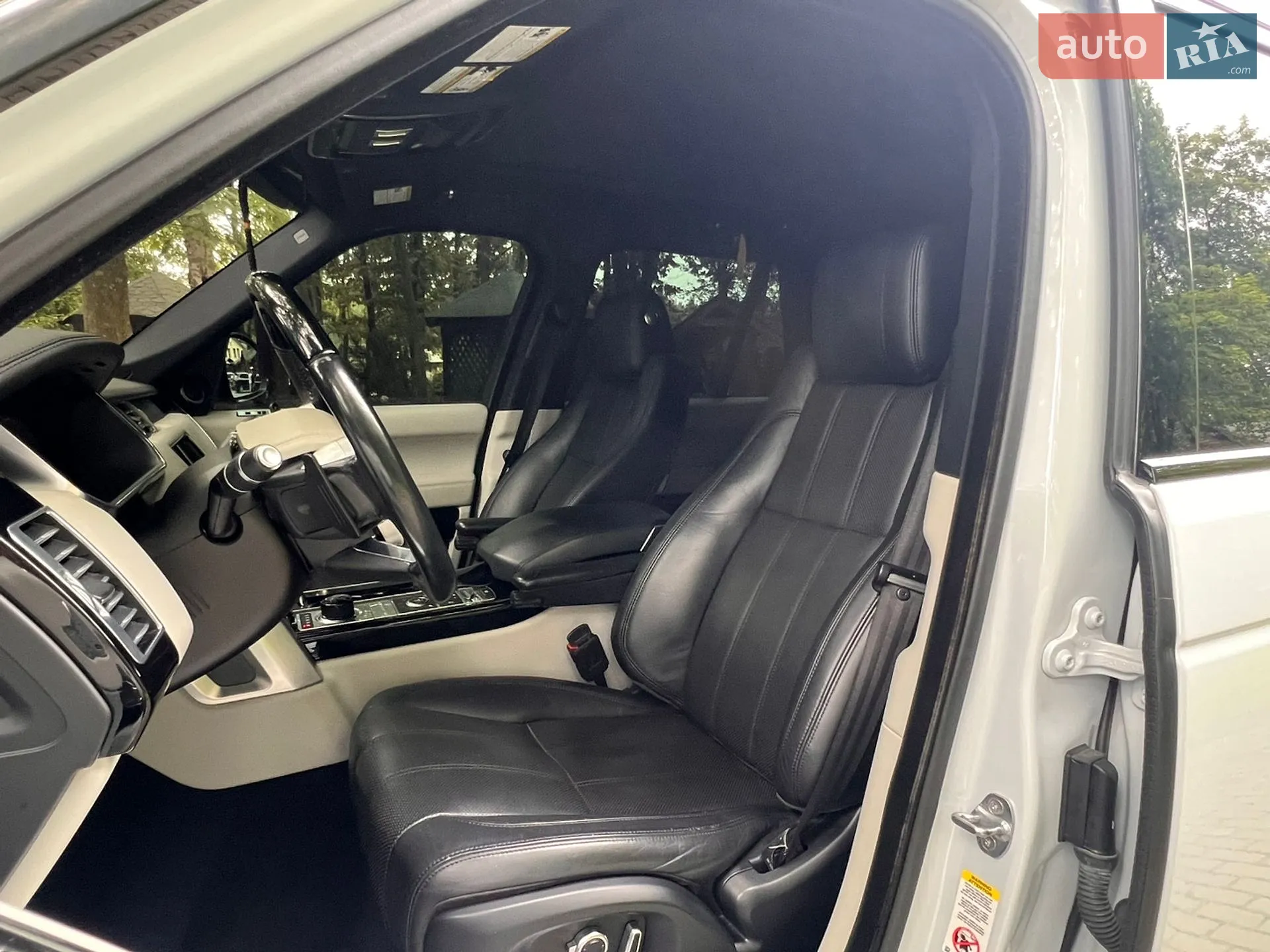 2016 Land Rover Range Rover - мініатюра 25