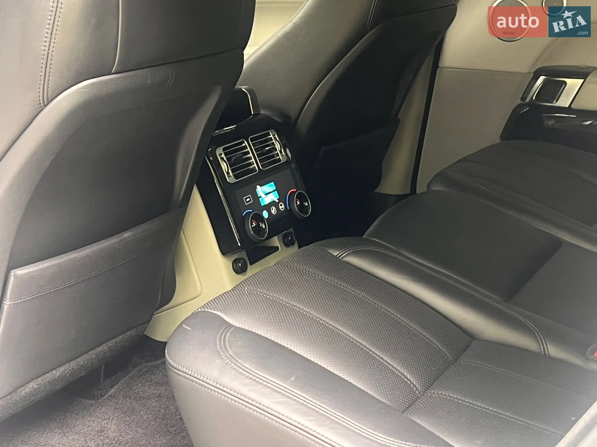 2016 Land Rover Range Rover - мініатюра 35