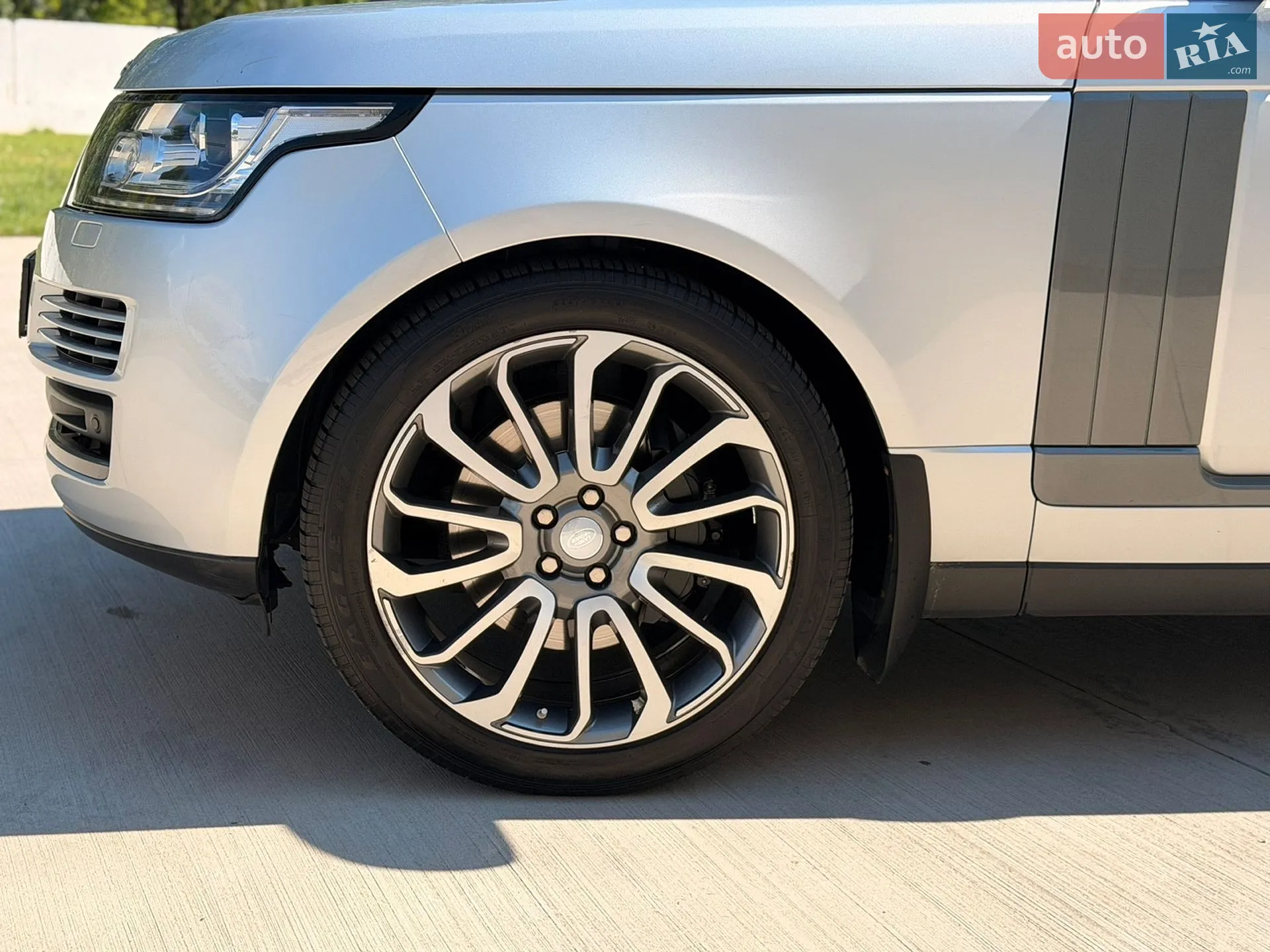 2017 Land Rover Range Rover - мініатюра 3