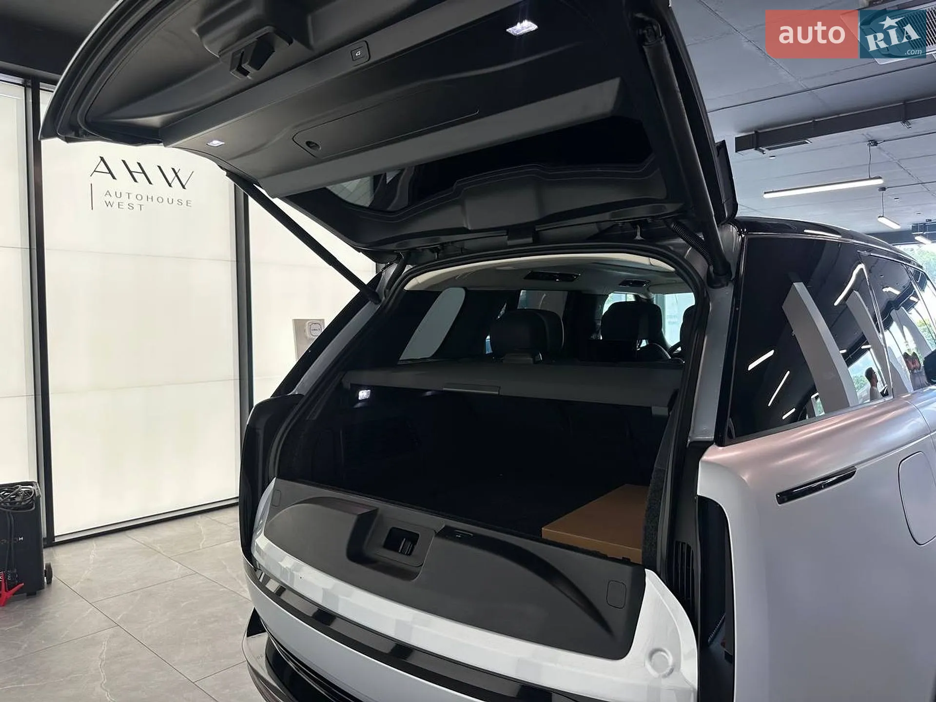 2024 Land Rover Range Rover - мініатюра 39