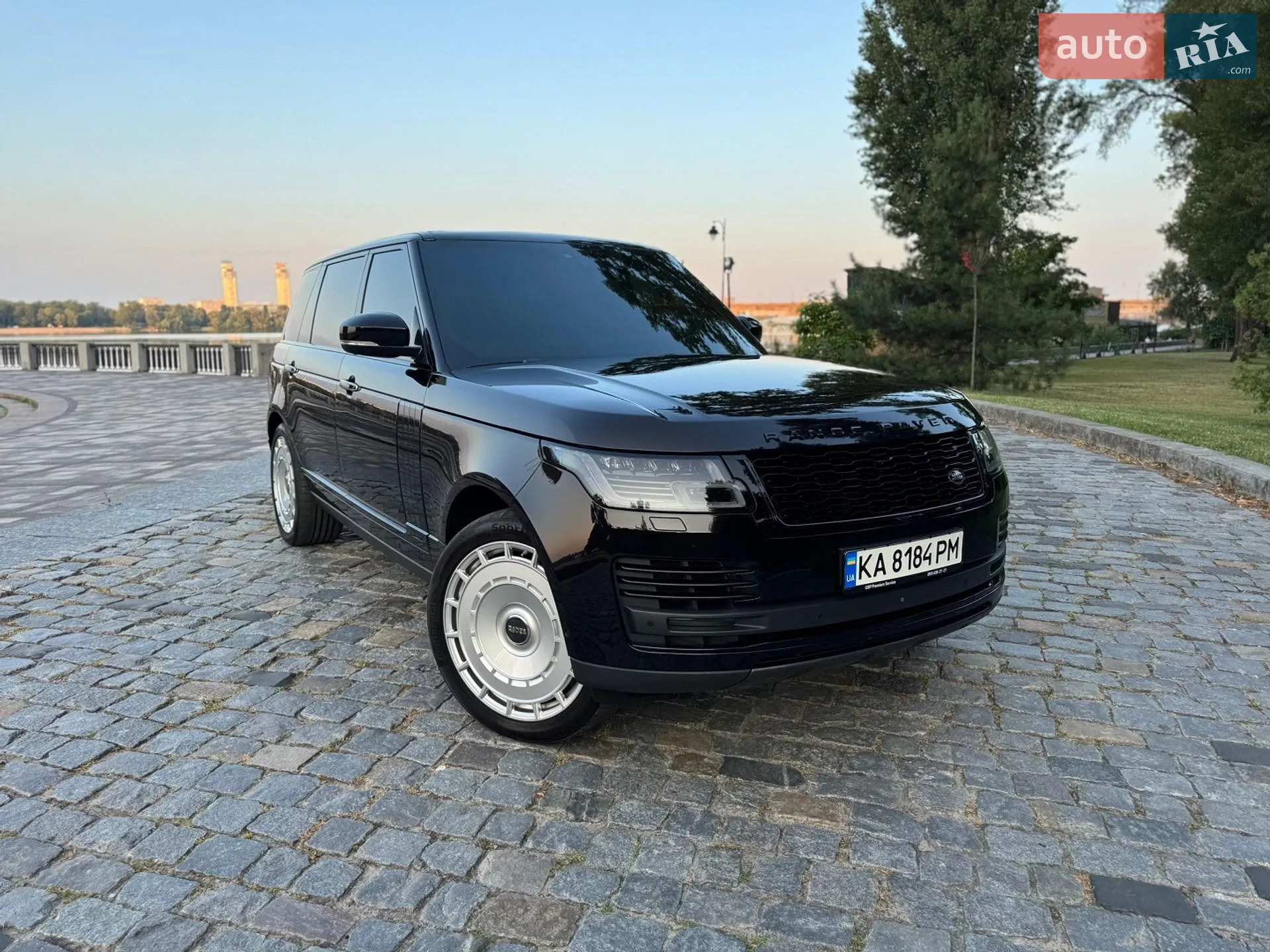 2018 Land Rover Range Rover - мініатюра 13