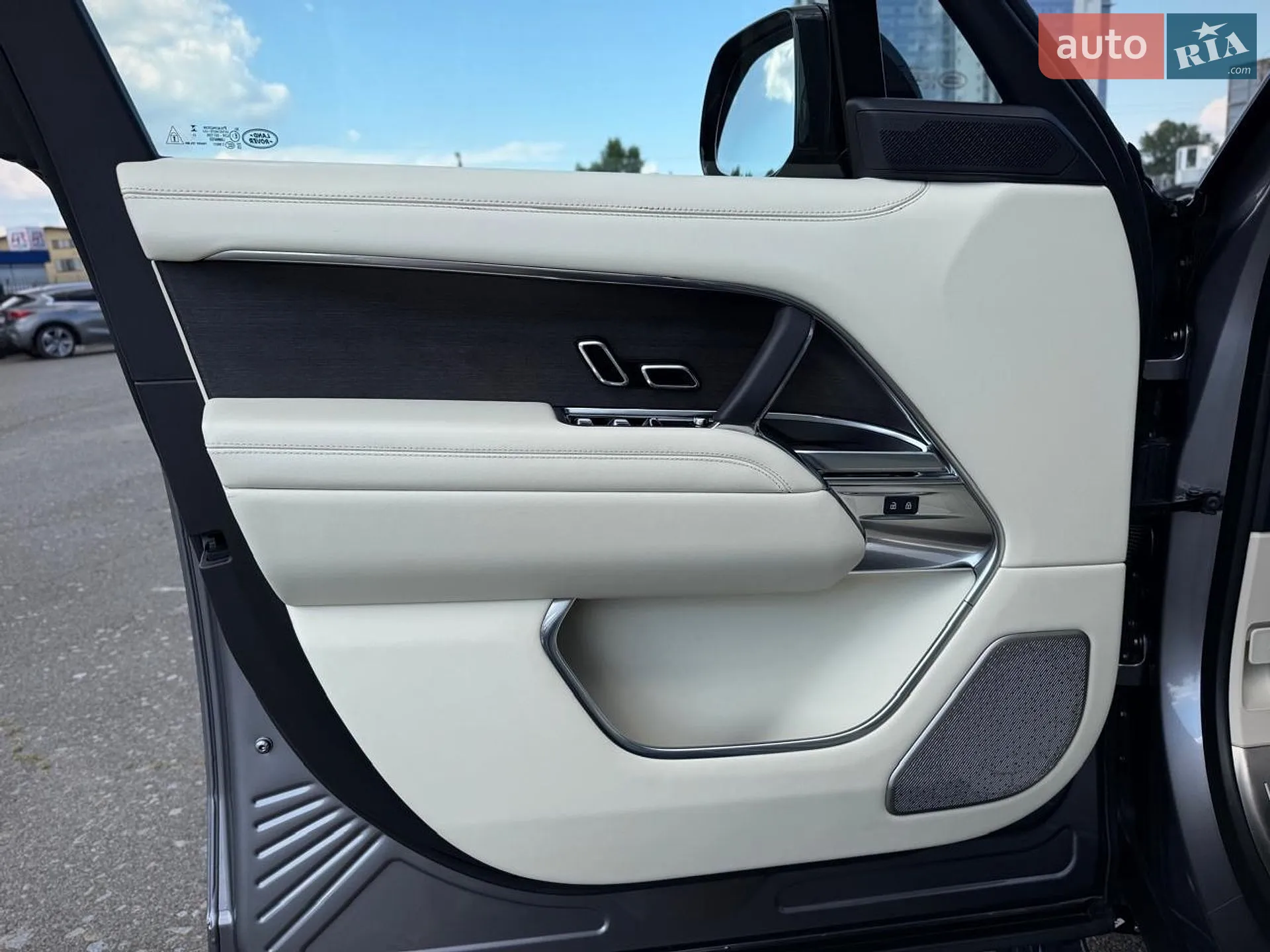 2023 Land Rover Range Rover - мініатюра 38