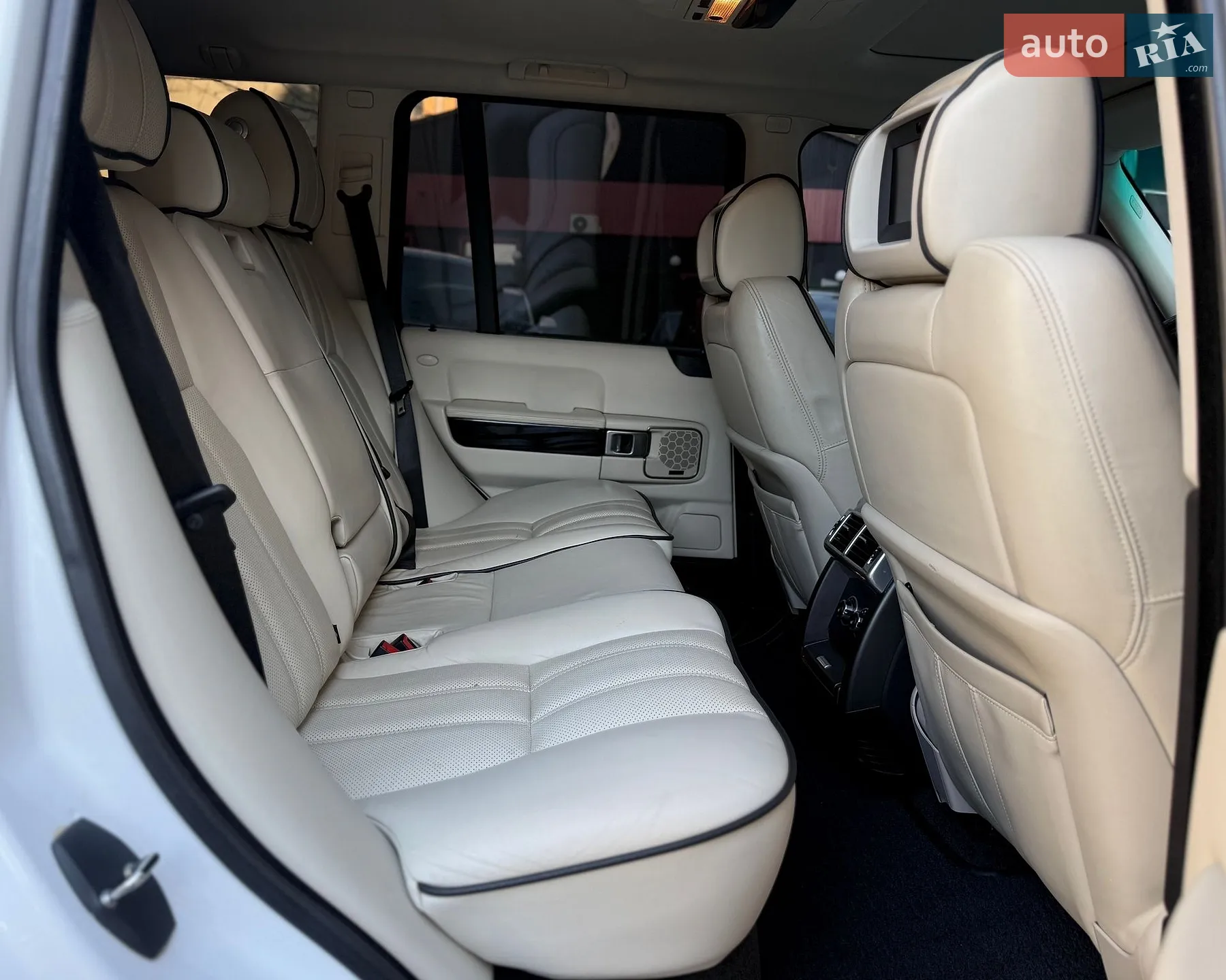 2011 Land Rover Range Rover - мініатюра 14