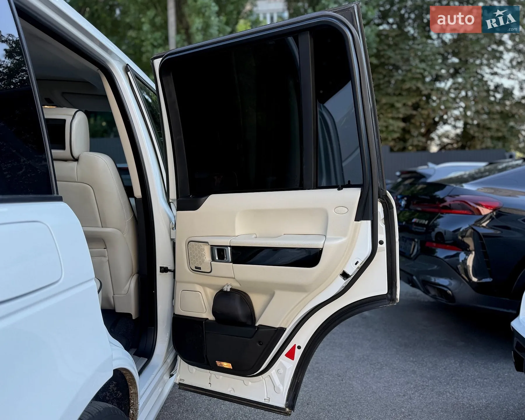 2011 Land Rover Range Rover - мініатюра 15