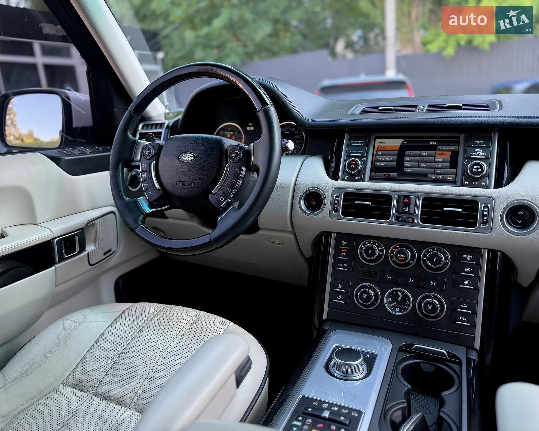 2011 Land Rover Range Rover - мініатюра 20