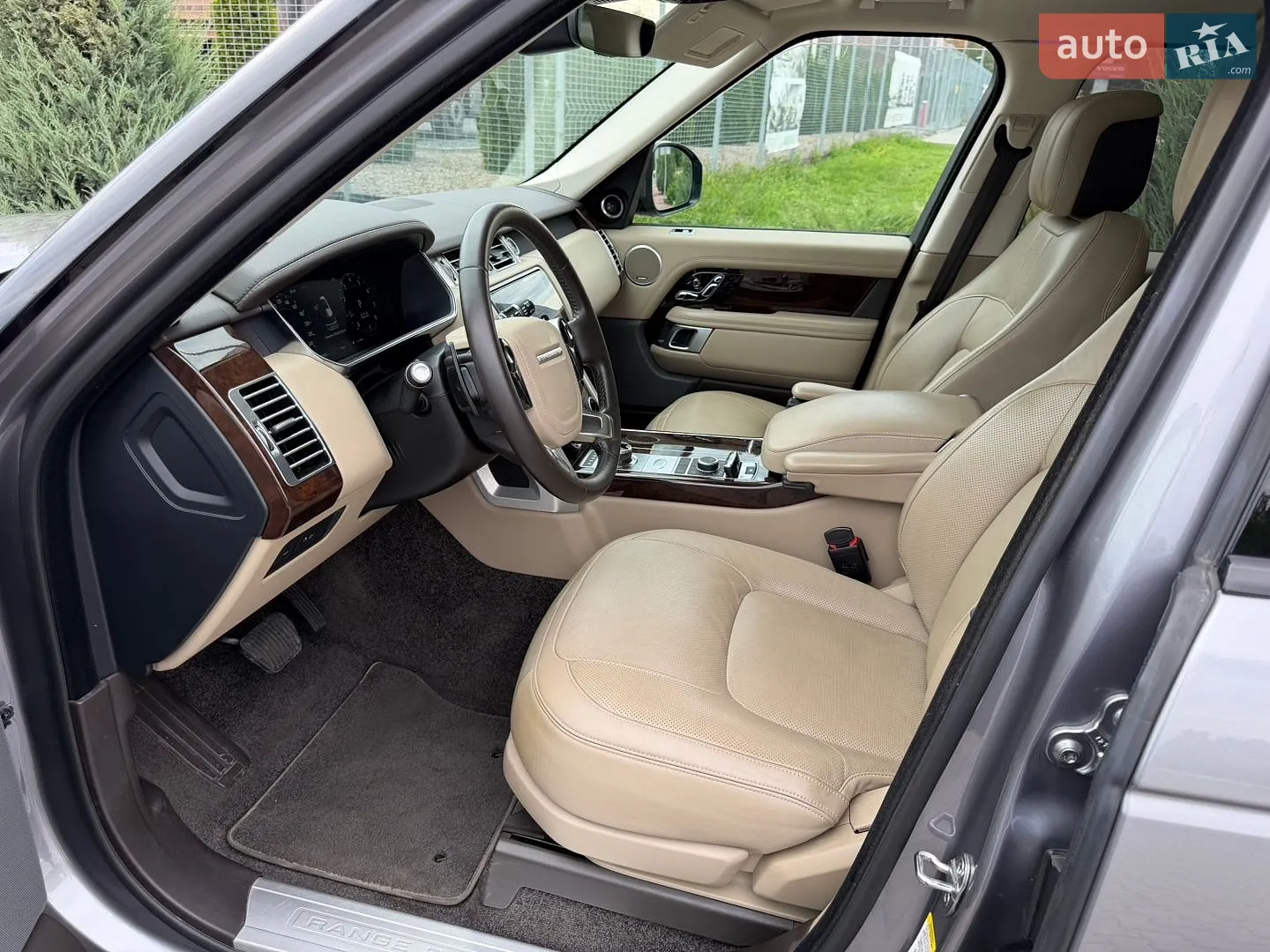 2019 Land Rover Range Rover - мініатюра 12
